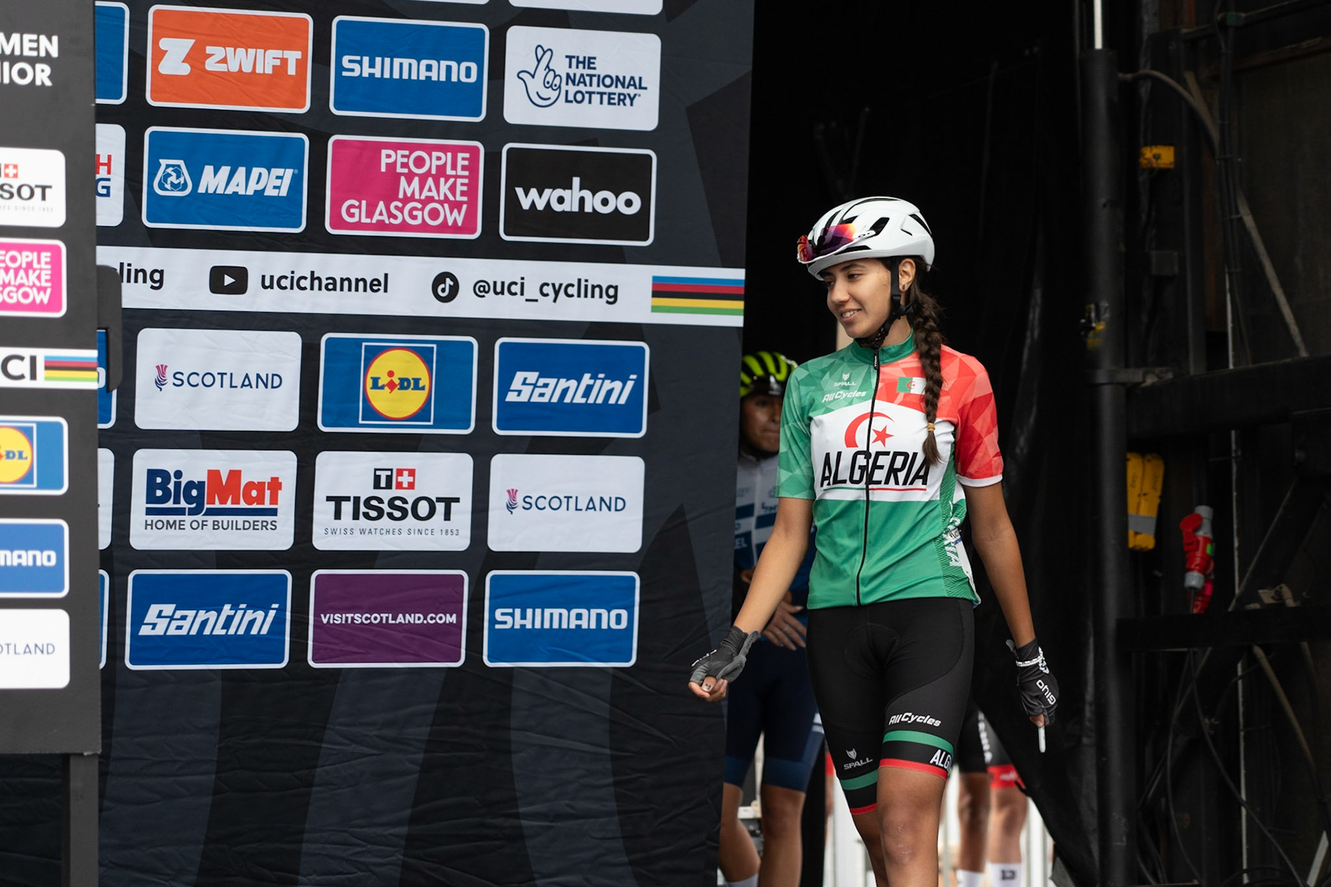 Glasgow, Scotland, UK. 5th August 2023. UCI World Championships - Junior Woman – Presentation of Teams prior to the Road Race of 5 laps of the city centre circuit. Credit R.Gass/Alamy Live News
