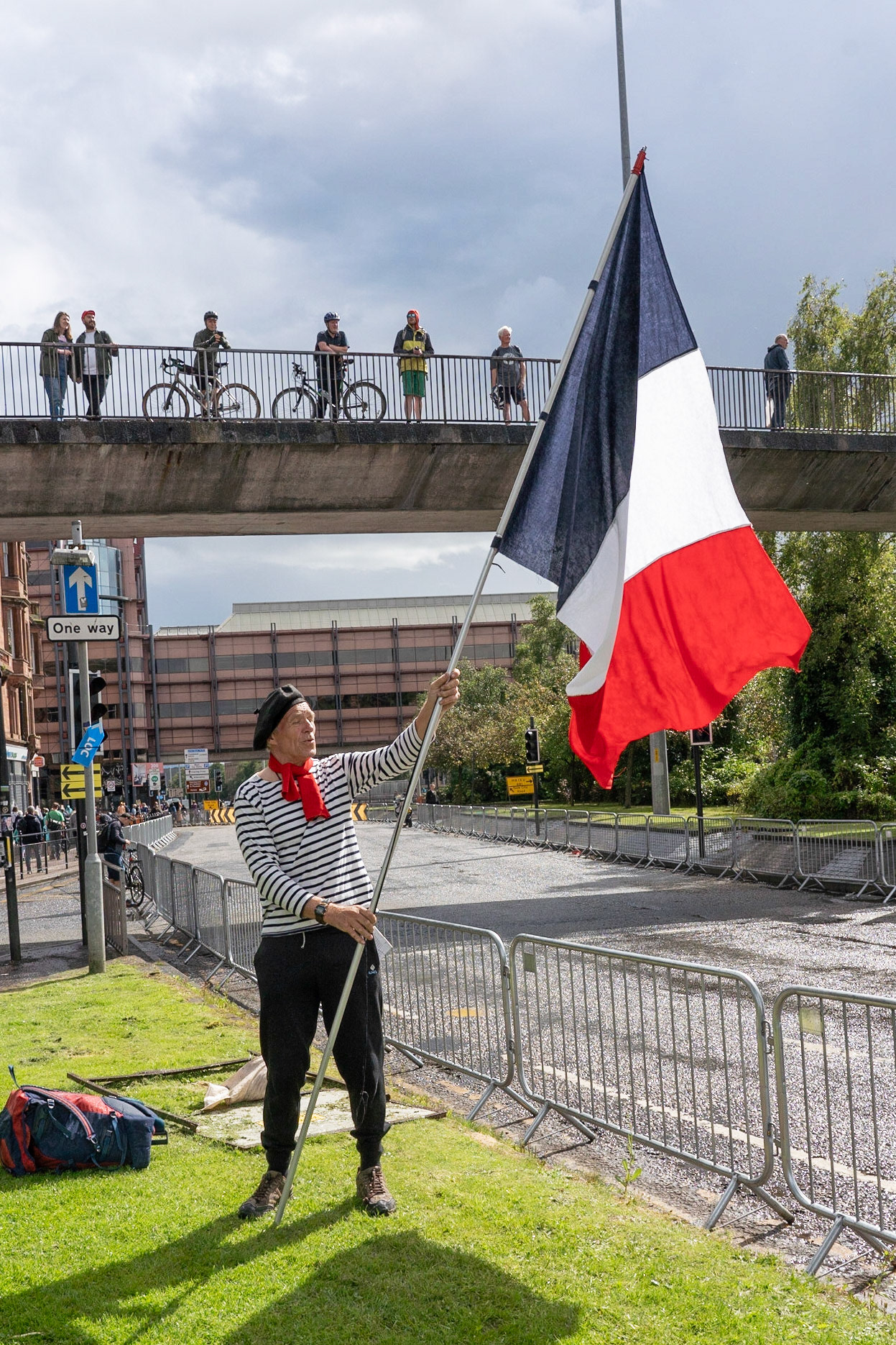 Glasgow, Scotland, UK. 6th August 2023. UCI World Championships – Mathieu van der Poel wins the Men’s Elite Road Race Road Race from Edinburgh to Glasgow ending with 10 laps of the city centre circuit. Credit R.Gass/Alamy Live News