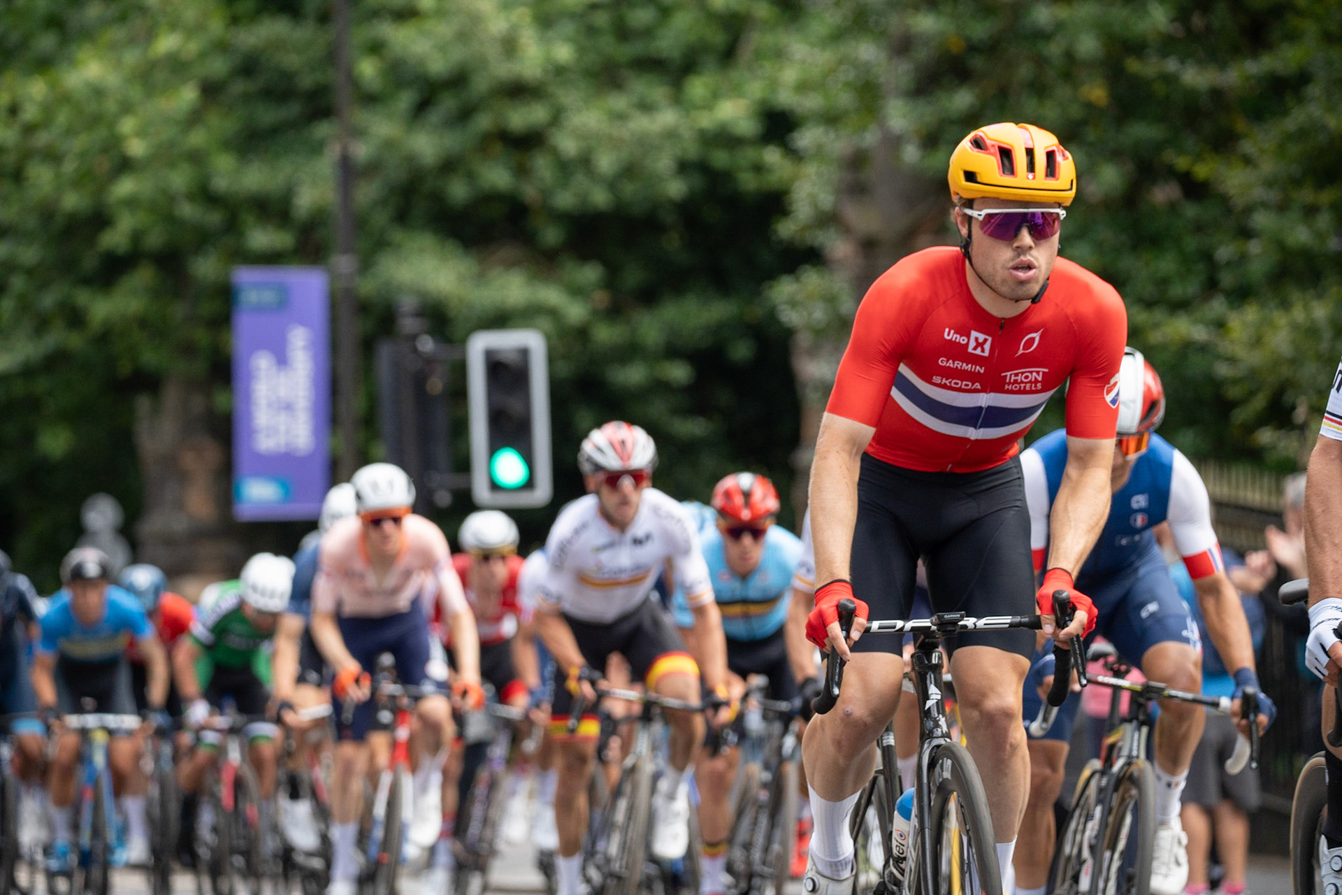 Glasgow, Scotland, UK. 6th August 2023. UCI World Championships – Mathieu van der Poel wins the Men’s Elite Road Race Road Race from Edinburgh to Glasgow ending with 10 laps of the city centre circuit. Credit R.Gass/Alamy Live News