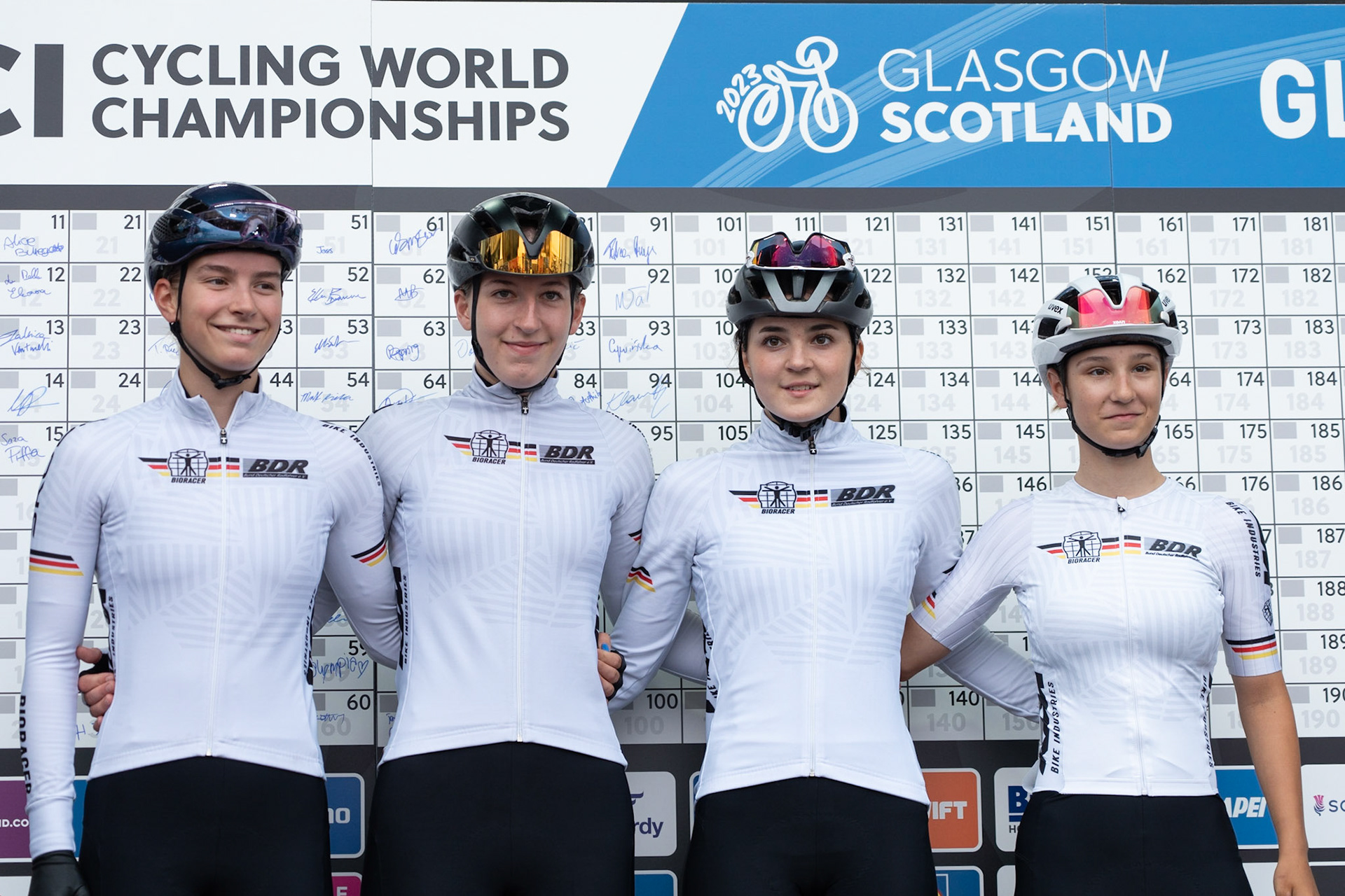 Glasgow, Scotland, UK. 5th August 2023. UCI World Championships - Junior Woman – Presentation of Teams prior to the Road Race of 5 laps of the city centre circuit. Credit R.Gass/Alamy Live News