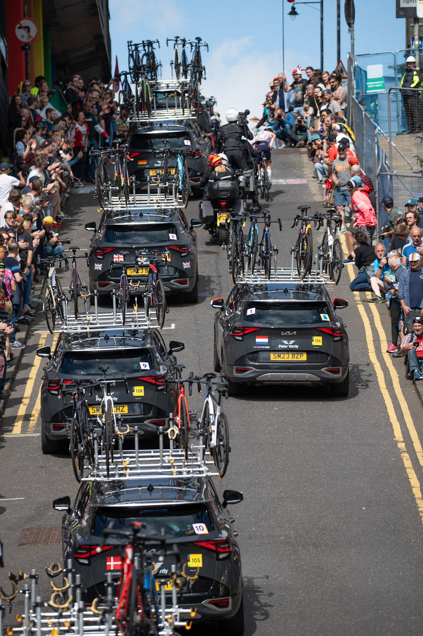 Glasgow, Scotland, UK. 13th August 2023. UCI World Championships – Lotte Kopecky of Belgium wins the Women’s Elite Road Race Road Race from Loch Lomond to Glasgow ending with 6 laps of the city centre circuit. Credit R.Gass/Alamy Live News