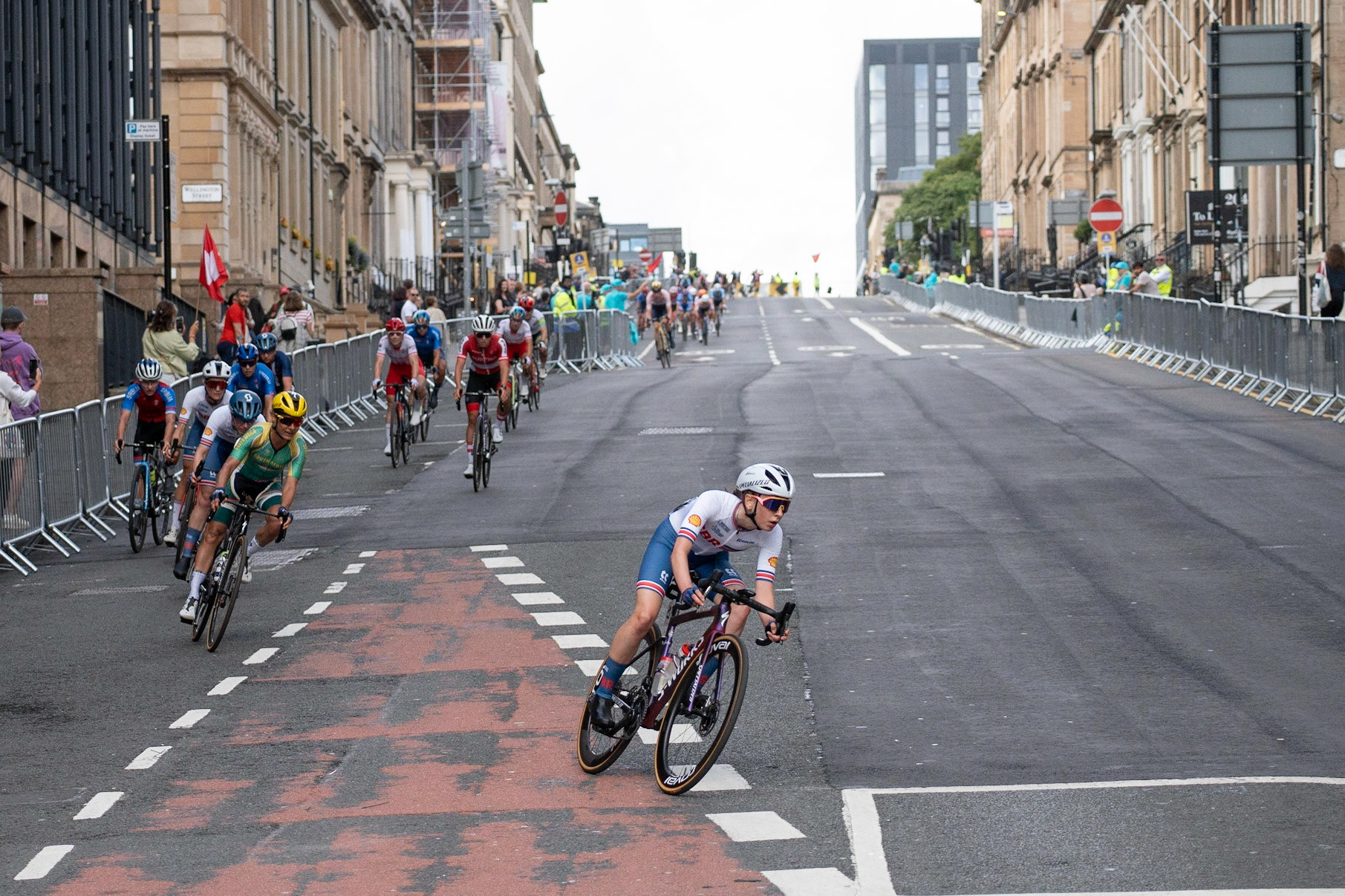 Glasgow, Scotland, UK. 13th August 2023. UCI World Championships – Lotte Kopecky of Belgium wins the Women’s Elite Road Race Road Race from Loch Lomond to Glasgow ending with 6 laps of the city centre circuit. Credit R.Gass/Alamy Live News