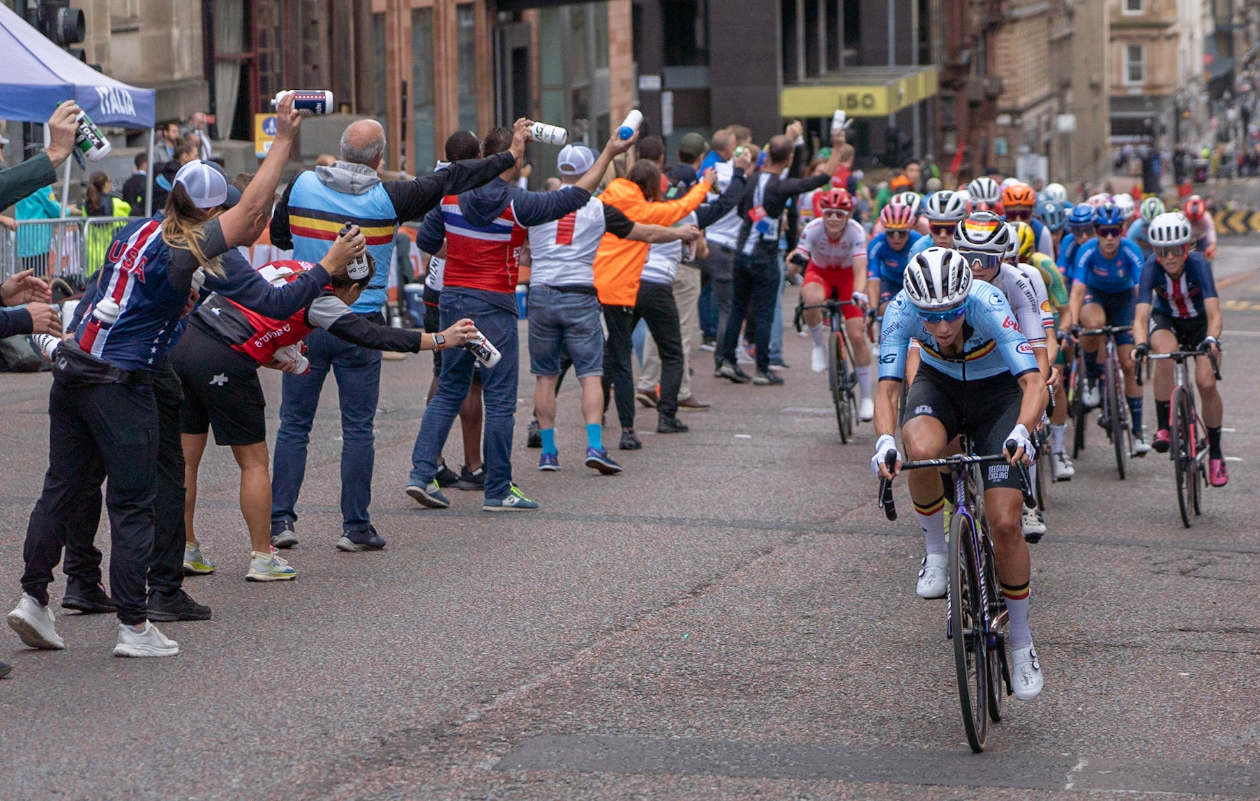 Glasgow, Scotland, UK. 13th August 2023. UCI World Championships – Lotte Kopecky of Belgium wins the Women’s Elite Road Race Road Race from Loch Lomond to Glasgow ending with 6 laps of the city centre circuit. Credit R.Gass/Alamy Live News