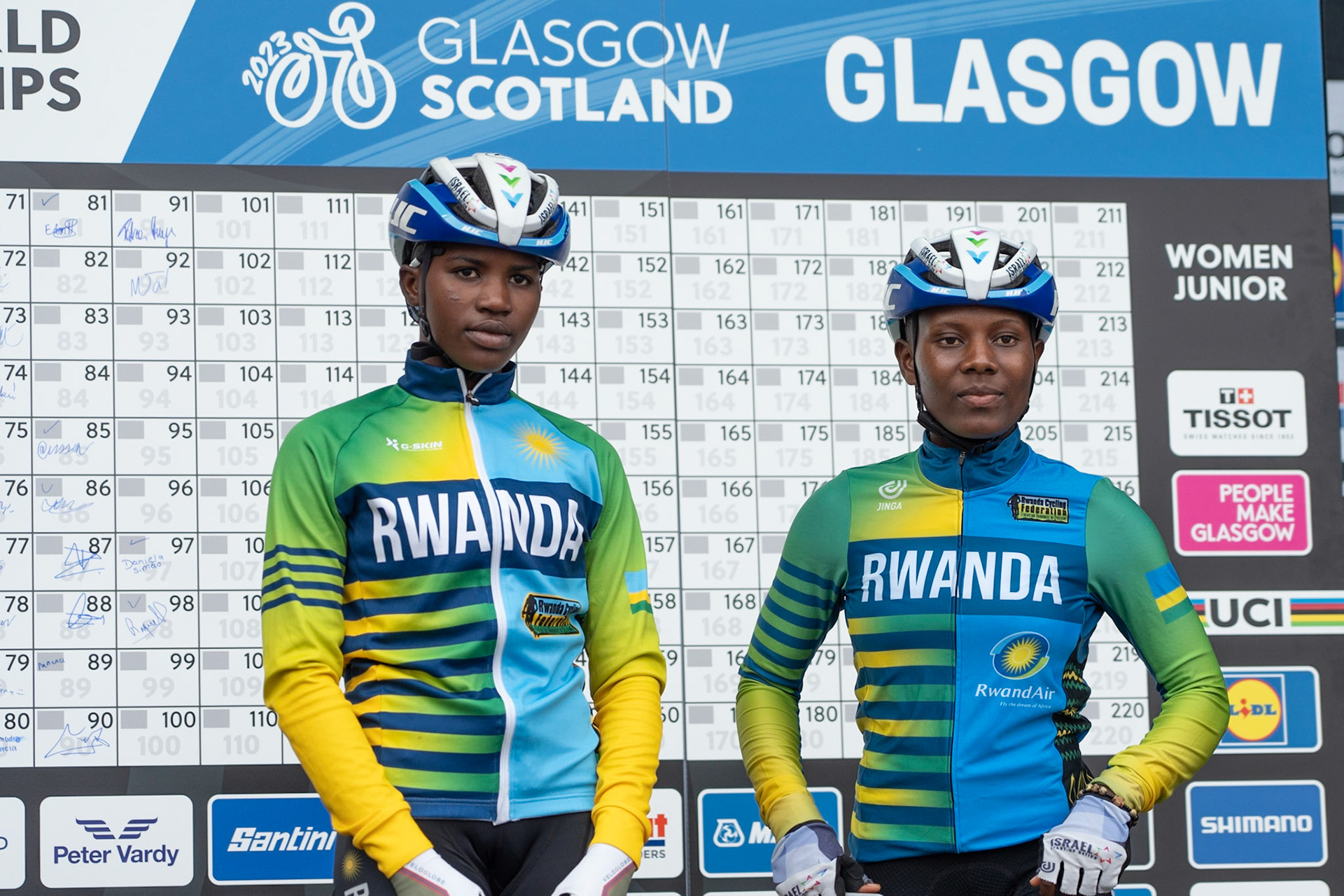 Glasgow, Scotland, UK. 5th August 2023. UCI World Championships - Junior Woman – Presentation of Teams prior to the Road Race of 5 laps of the city centre circuit. Credit R.Gass/Alamy Live News