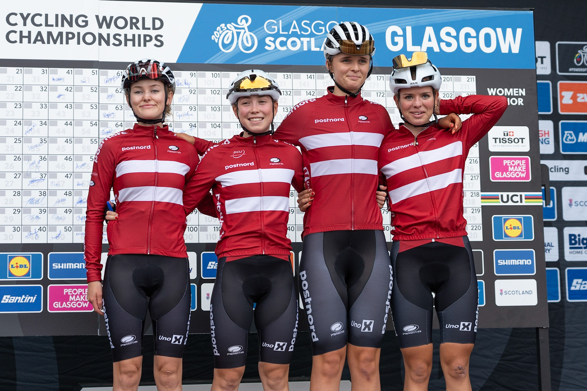 Glasgow, Scotland, UK. 5th August 2023. UCI World Championships - Junior Woman – Presentation of Teams prior to the Road Race of 5 laps of the city centre circuit. Credit R.Gass/Alamy Live News