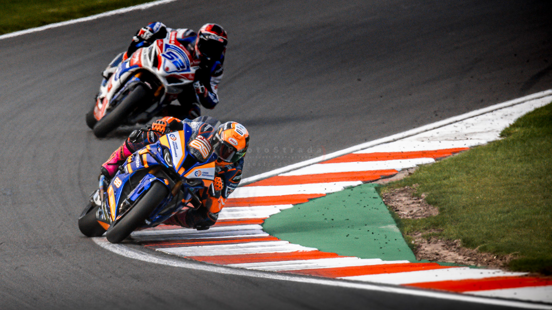Donington Park-01
