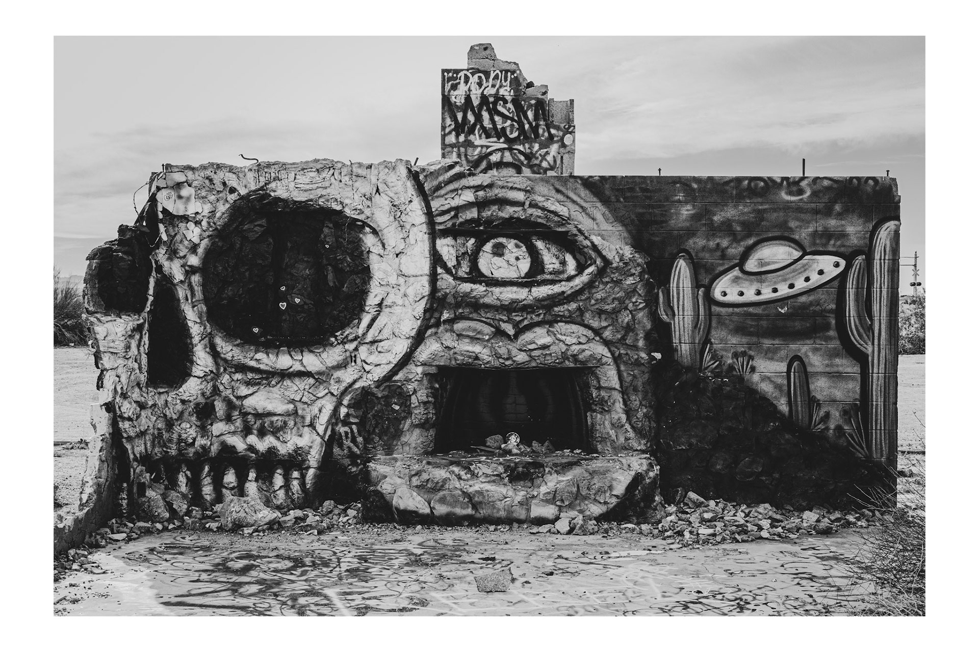 Out of This World Graffiti on single wall on the side of Route 66, Ca, 2014