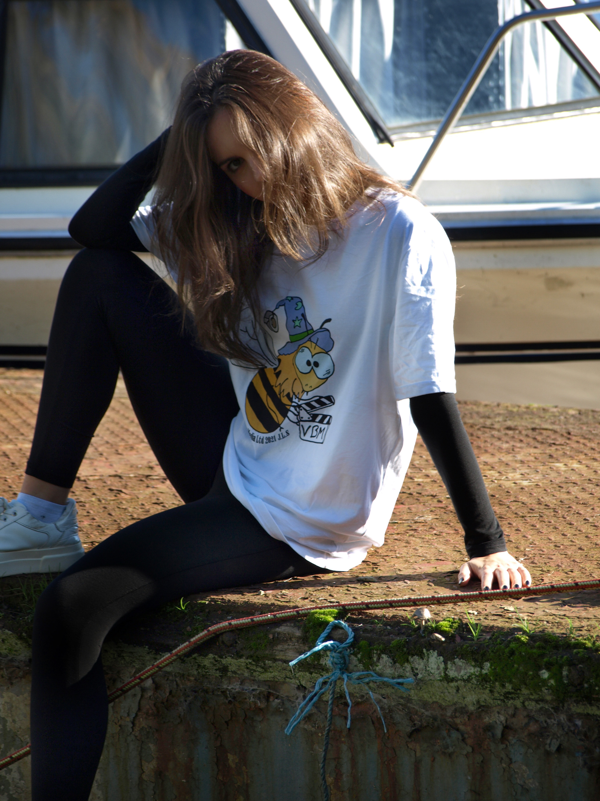 VERVE BEE MEDIA - Josee Bekker