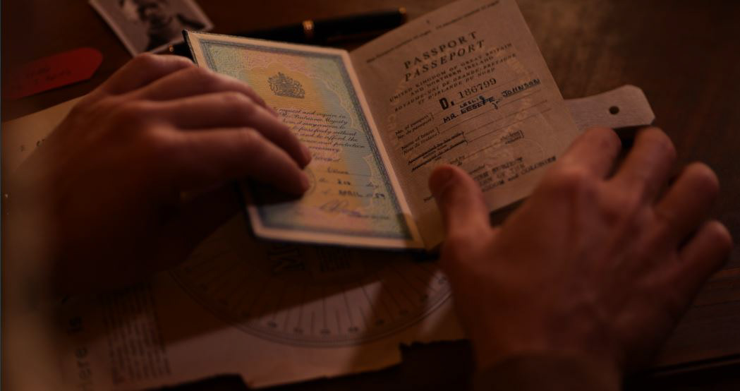 UNCLIPPED Original 1960's British Passport