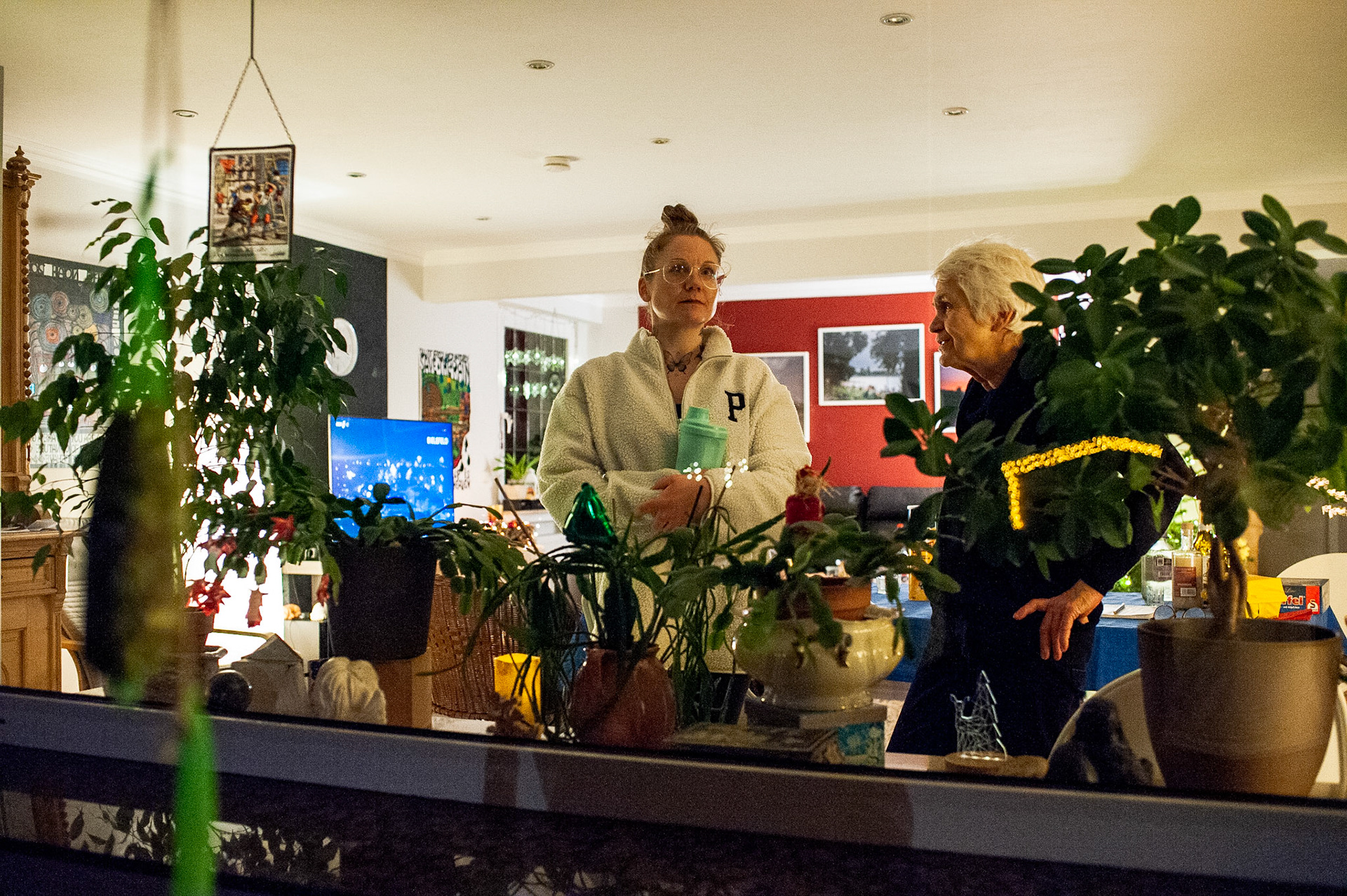Mom and Ann-Kristin watch the New Year’s Eve fireworks from the living-room. Oberhausen, Germany, January 1, 2023.