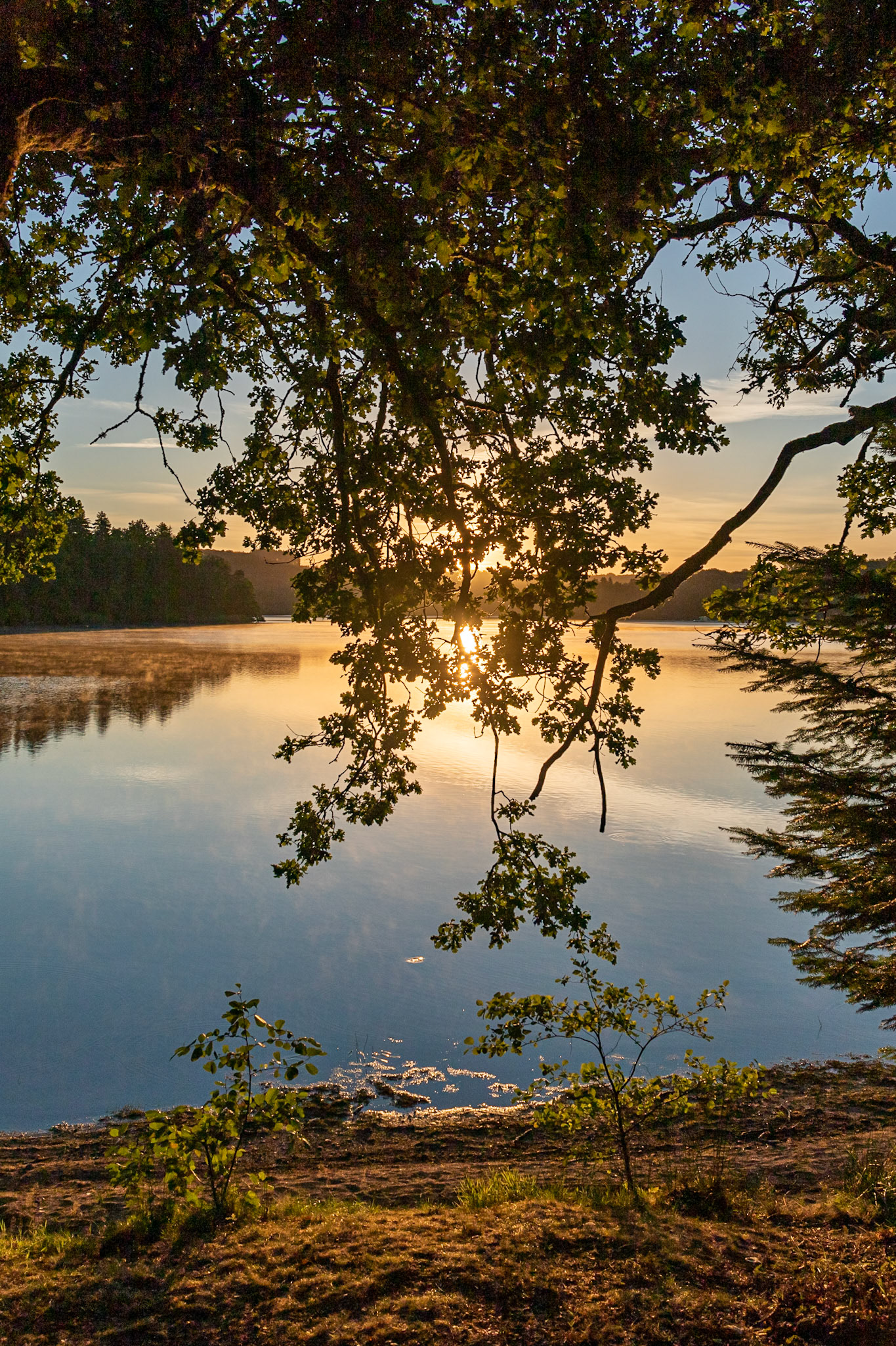 Lever de soleil sur le Lac des Settons