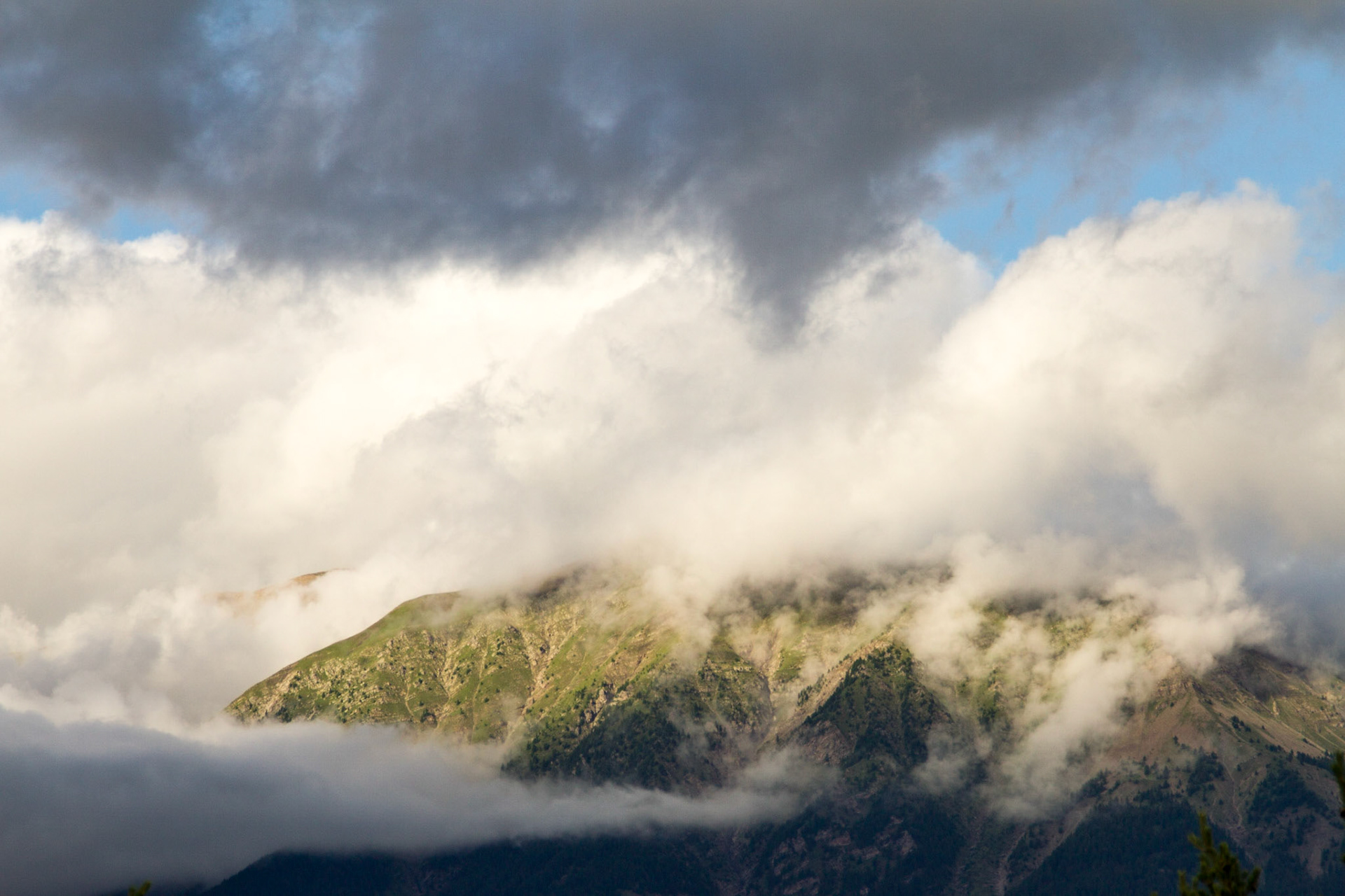 Le Mont Guillaume dans les nuages