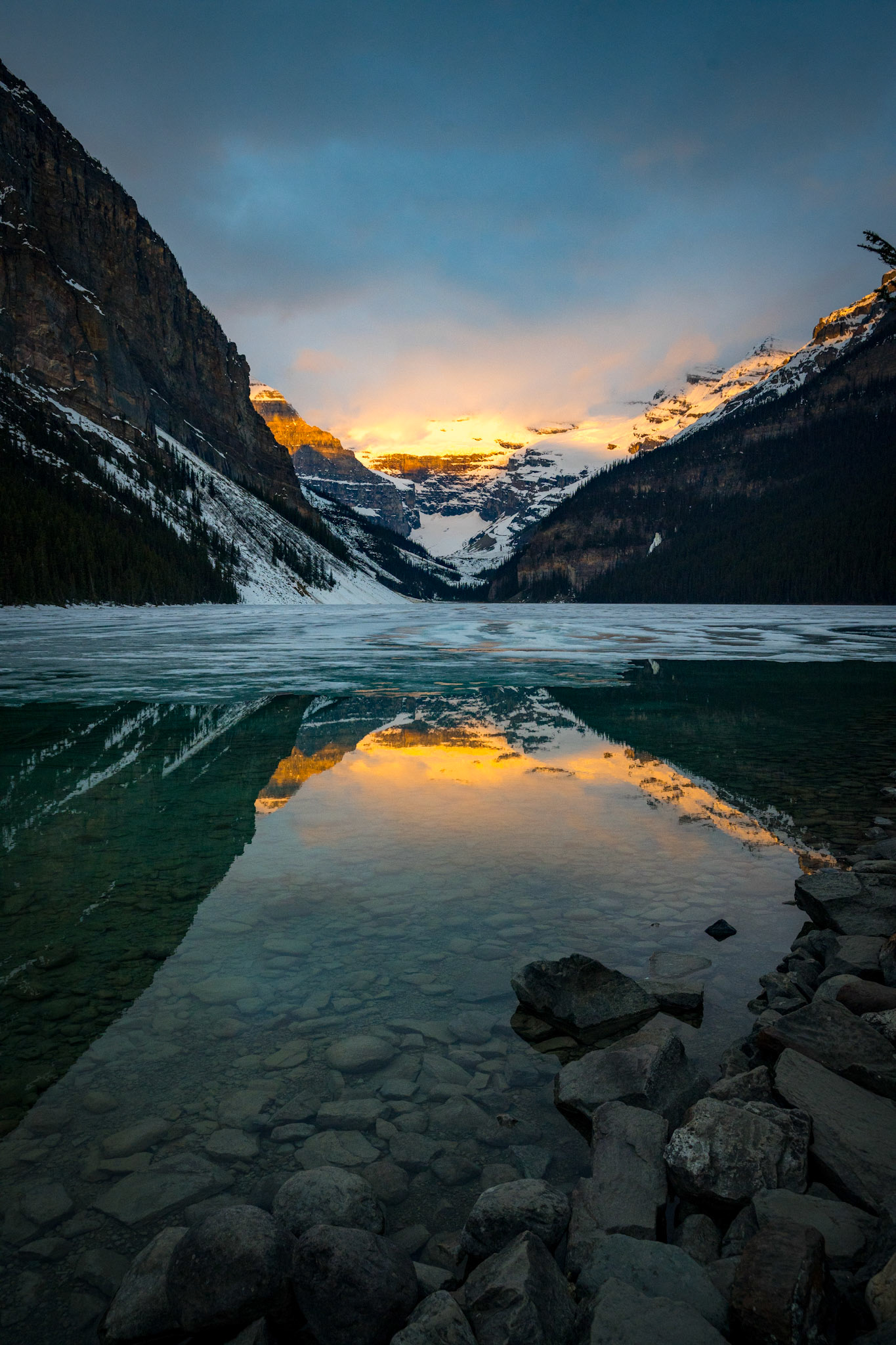 Alpine Lake – Sunrise Reflection