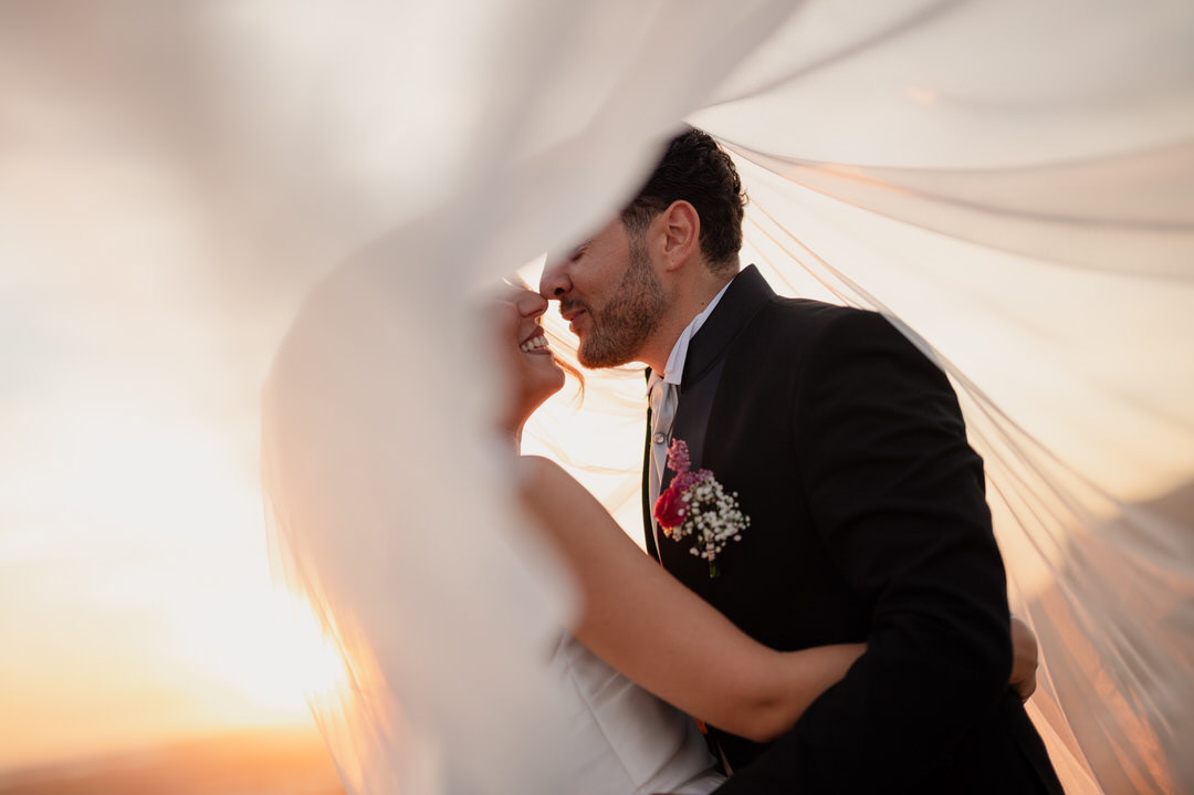 ritratto-sposi-tramonto-toscana-destination-wedding