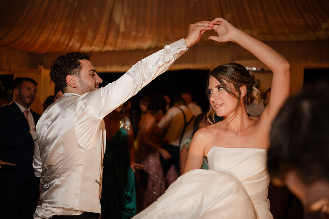 ritratto-sposi-tramonto-toscana-destination-wedding