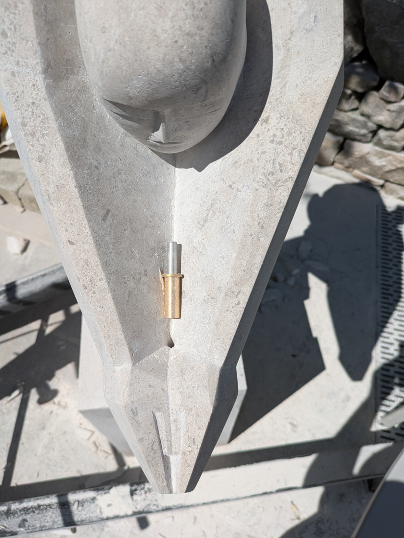 Swivel pin