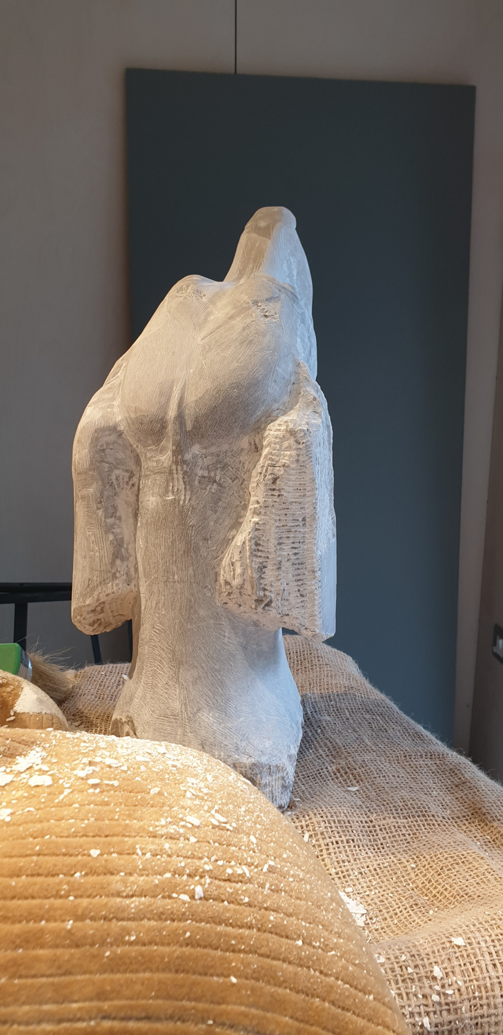 Weimaraner finer carving