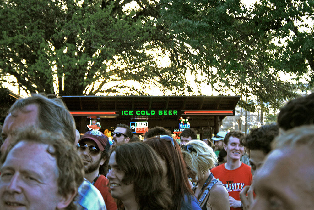 Dang Fest crowd.