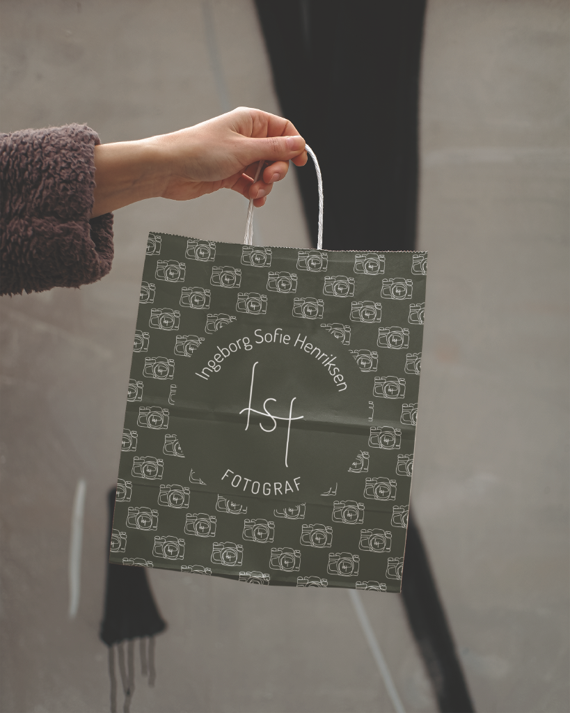 Paper bag mockup 