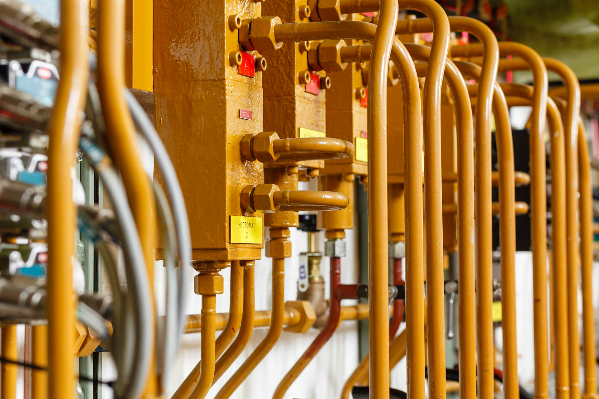 hydraulic pipes and valves
