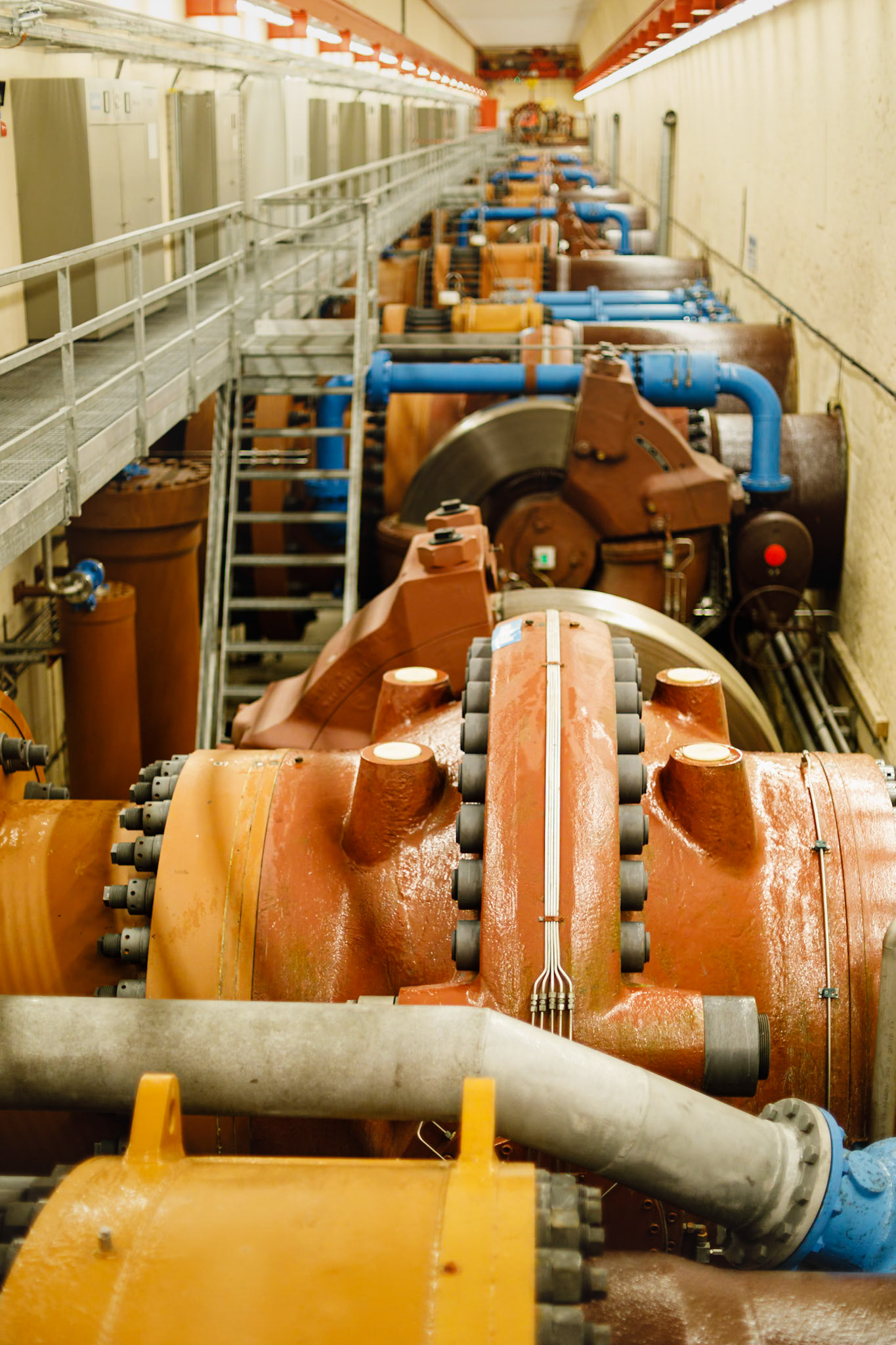 upstream spherical valves