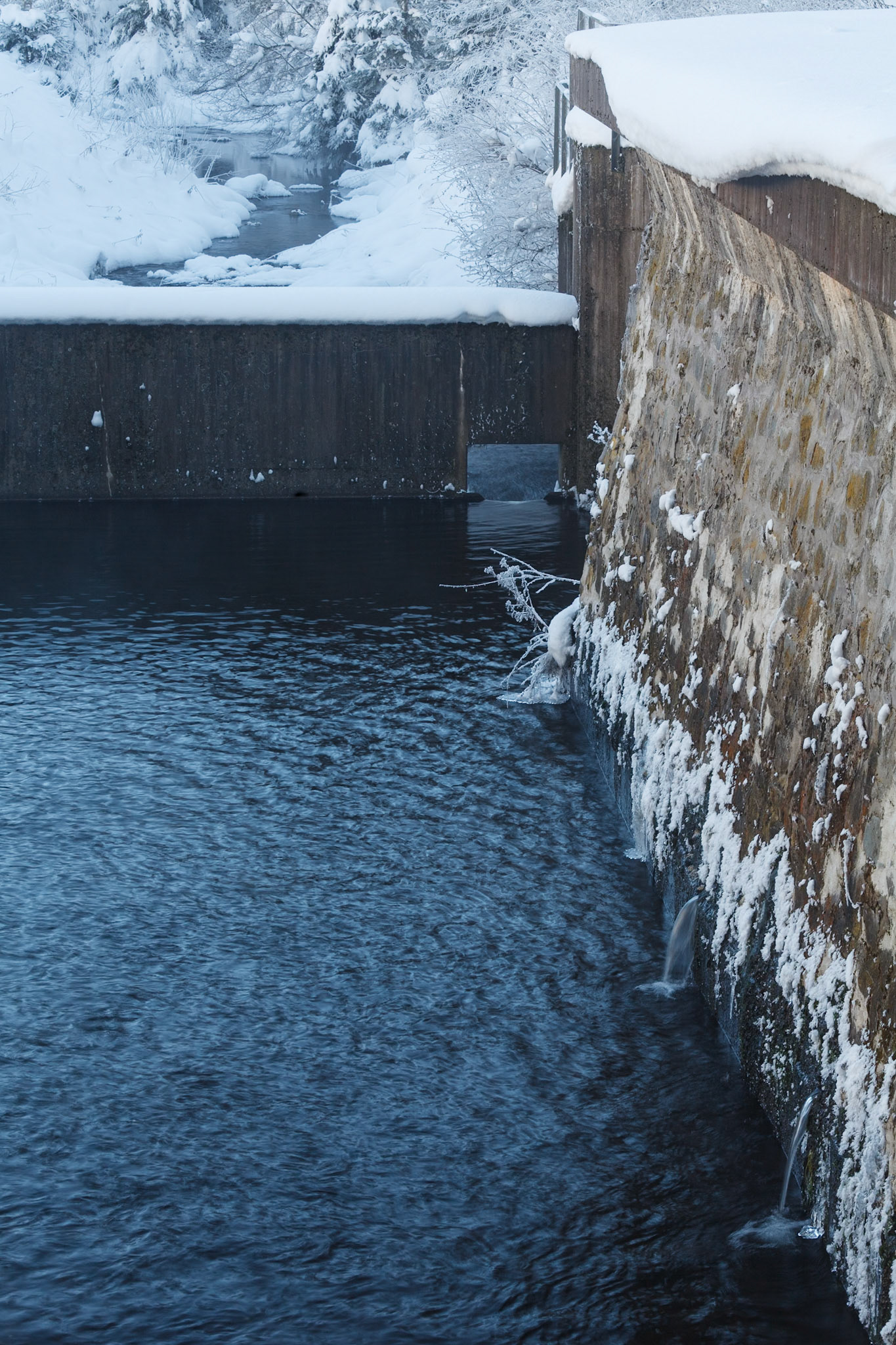 leakage water