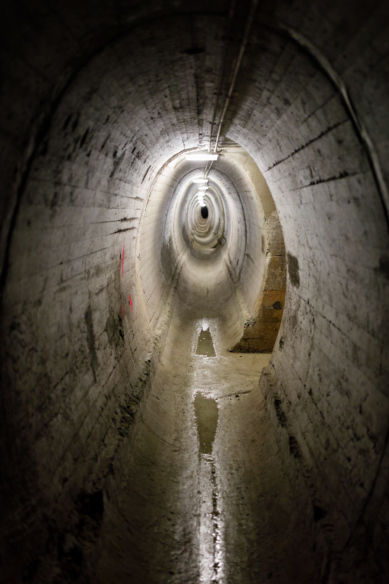 32 km inspection walkways