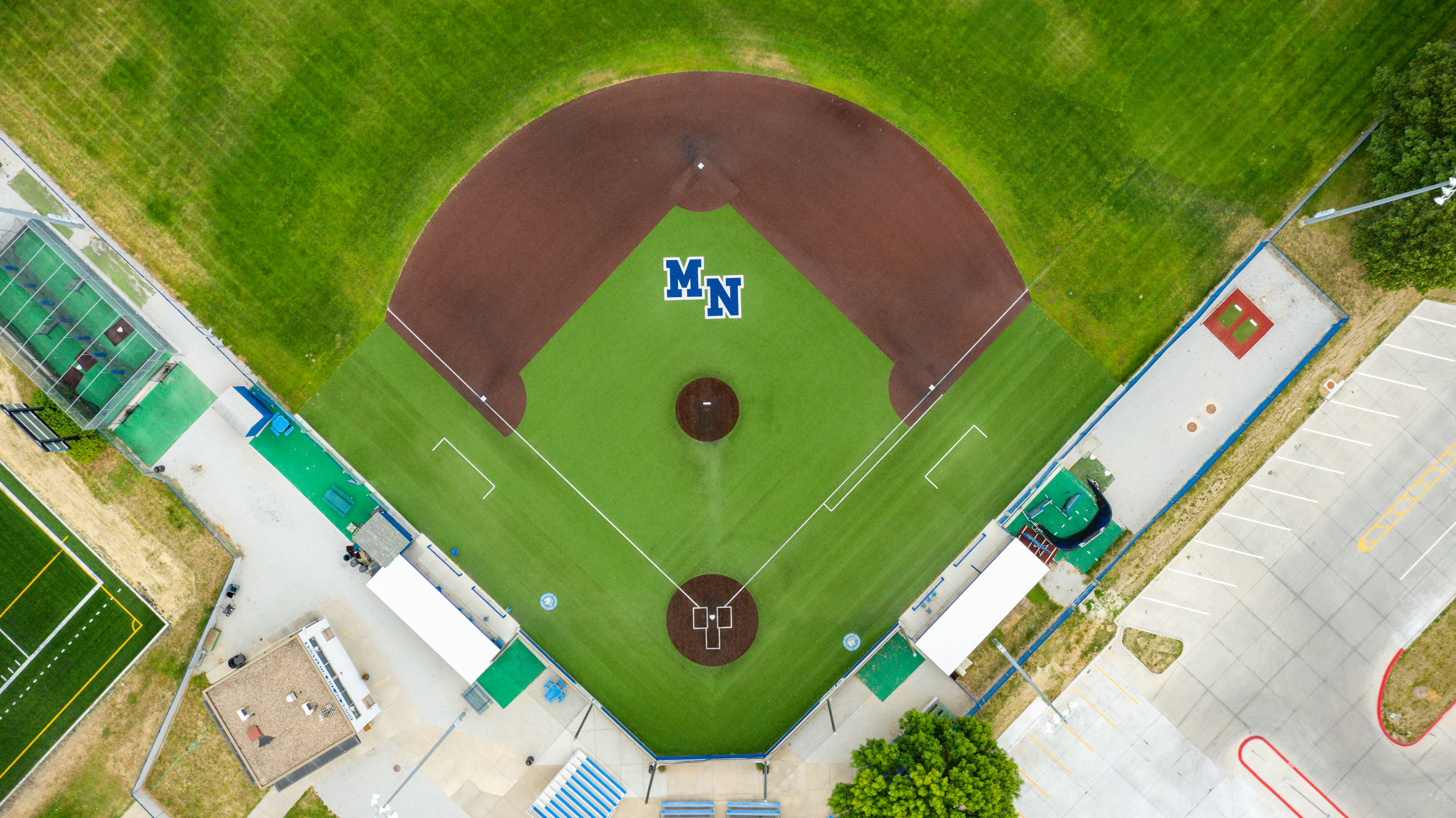 The majority of outdoor recreation venues in West Omaha are tennis courts, golf courses, and baseball fields.