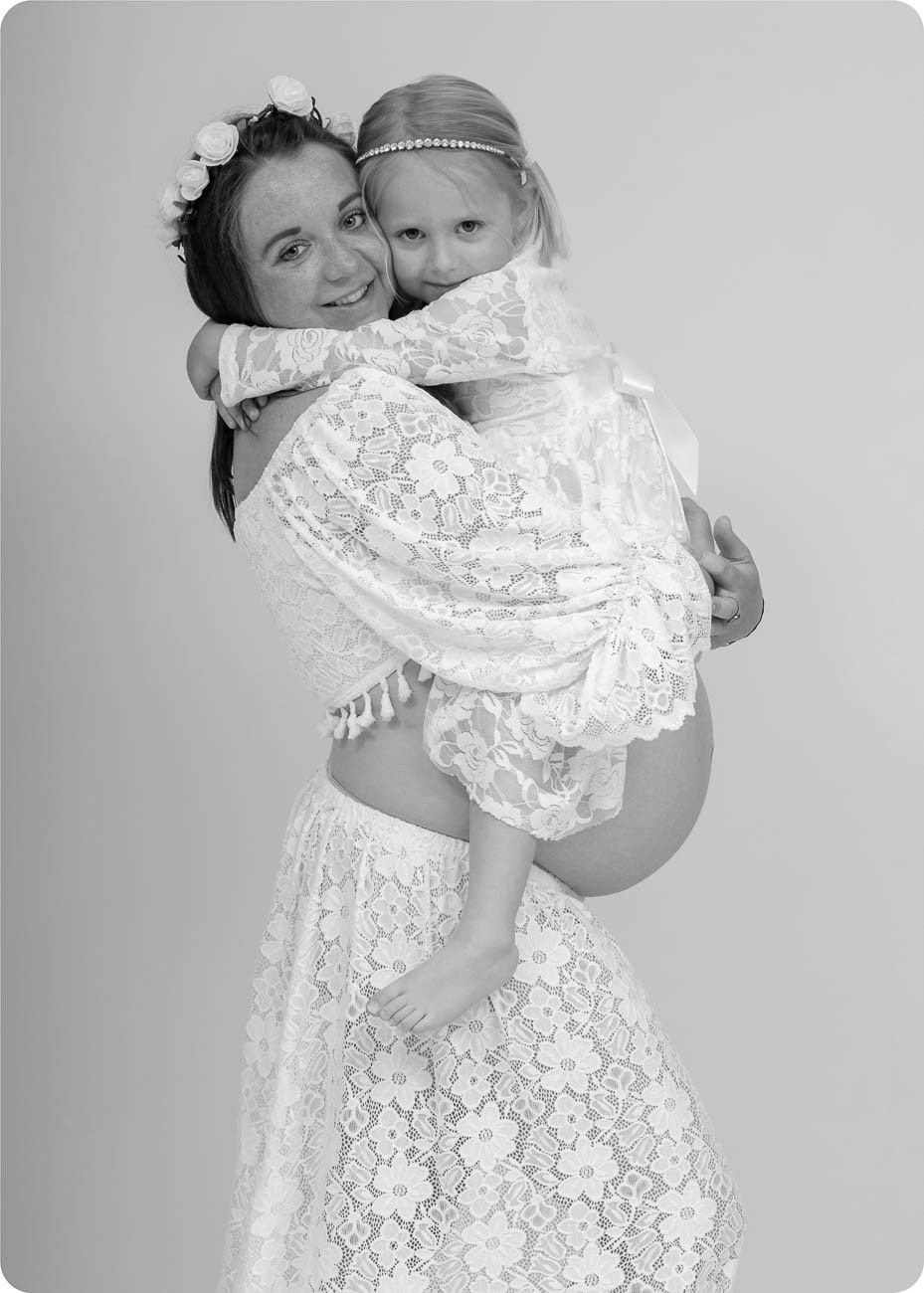 Noir et blanc photo grossesse Le Mans