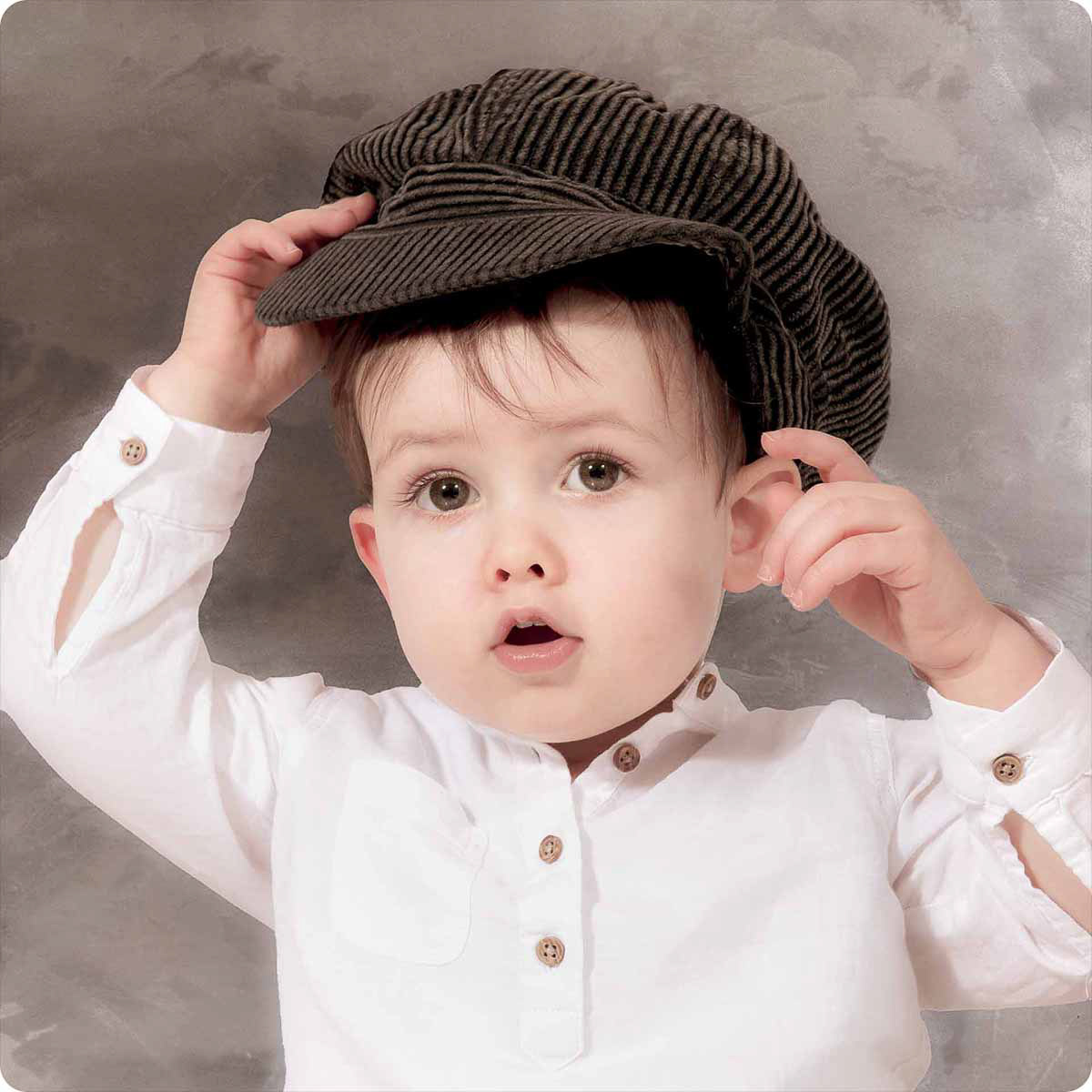Photographe grand bébé Sarthe pour shooting photo grand bébé Le Mans