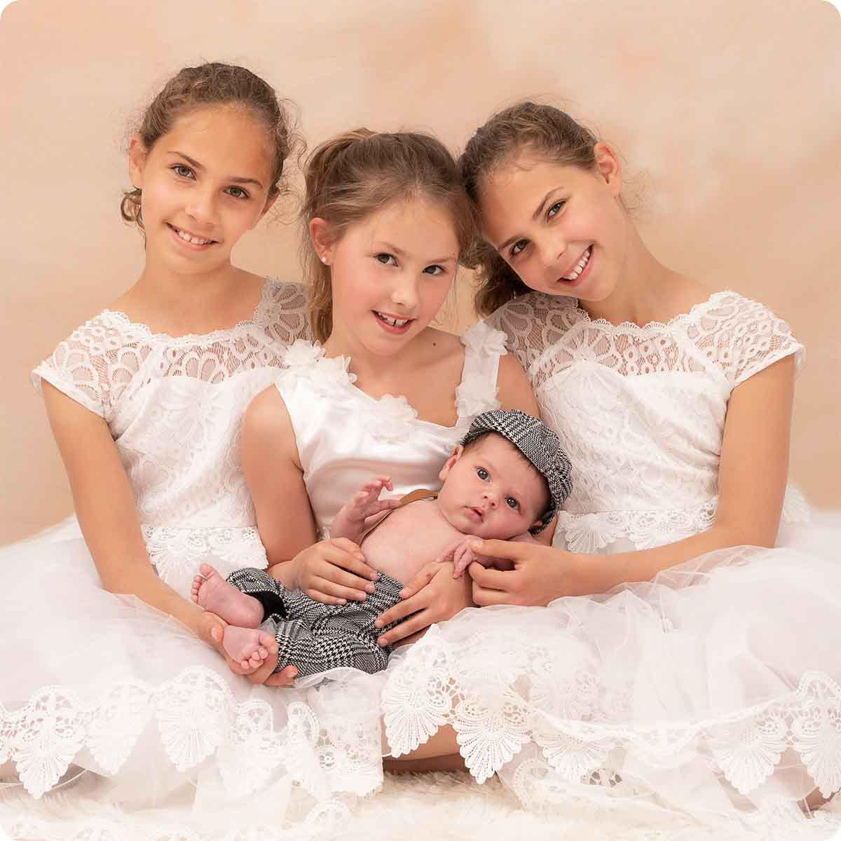 Séance photo nouveau né Le Mans par photographe bébé Sarthe