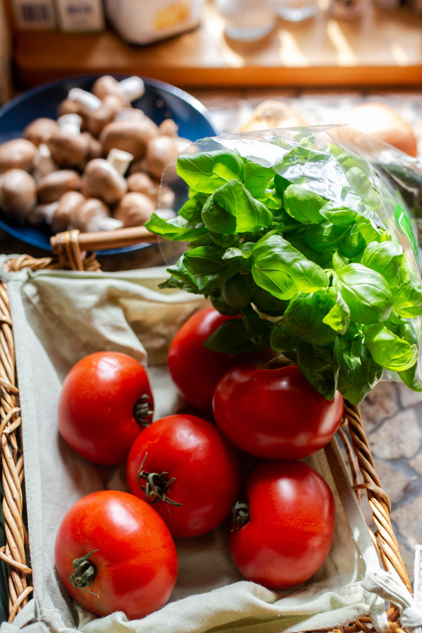 Tomaten, Pilze und Details - Startbild für ein Restaurant in Magdeburg - Foodfotografie Magdeburg