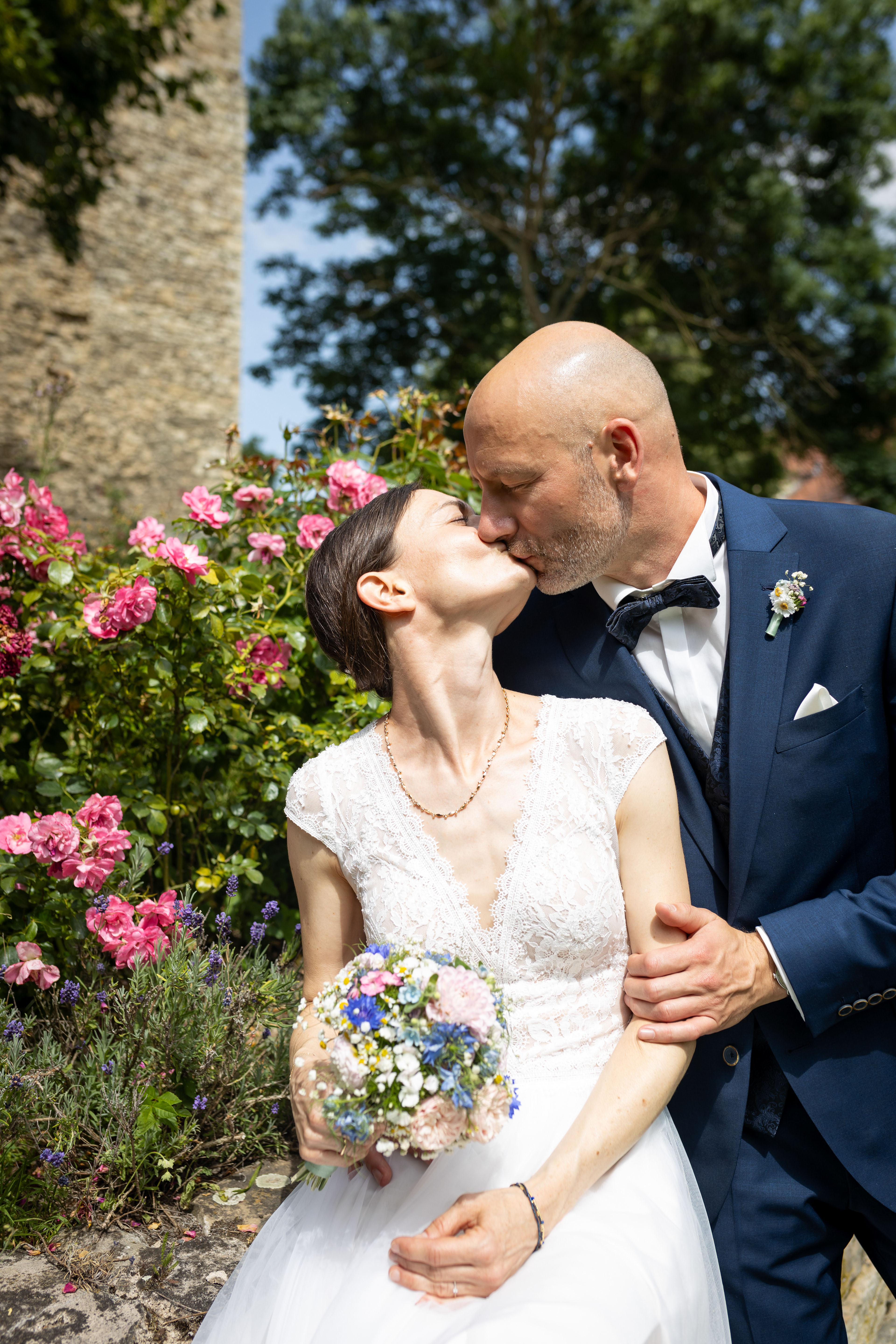 Kuss als Ehepaar auf dem Schloss Wanzleben