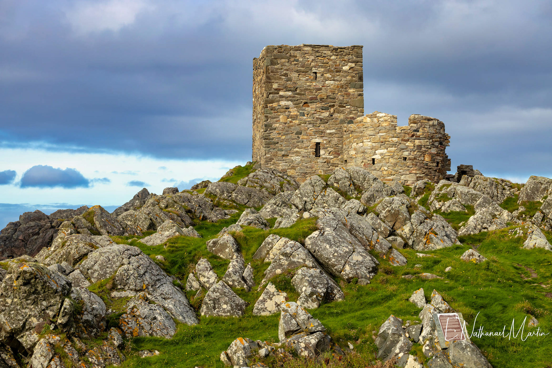 Carrickabraghy Castle