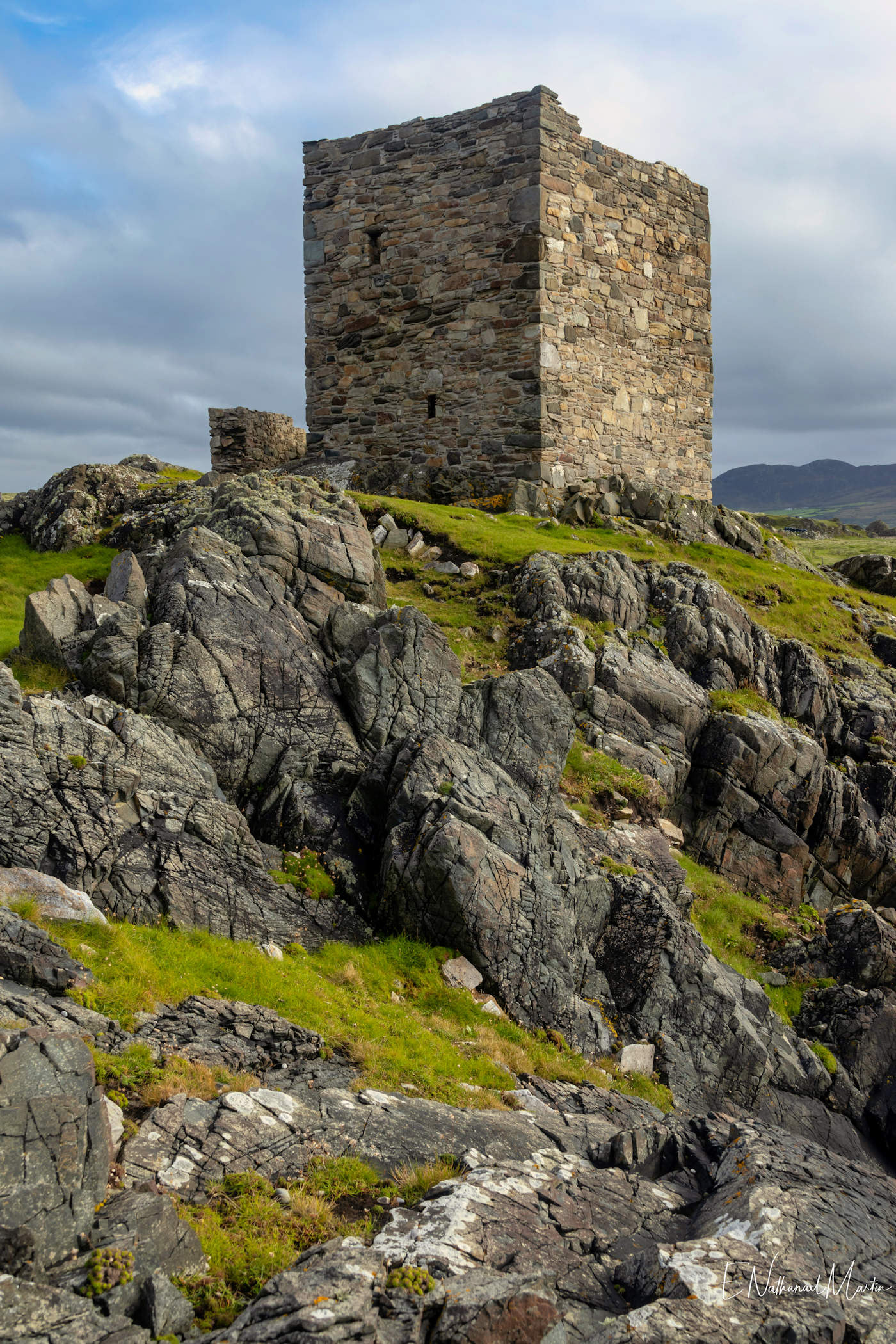 Carrickabraghy Castle