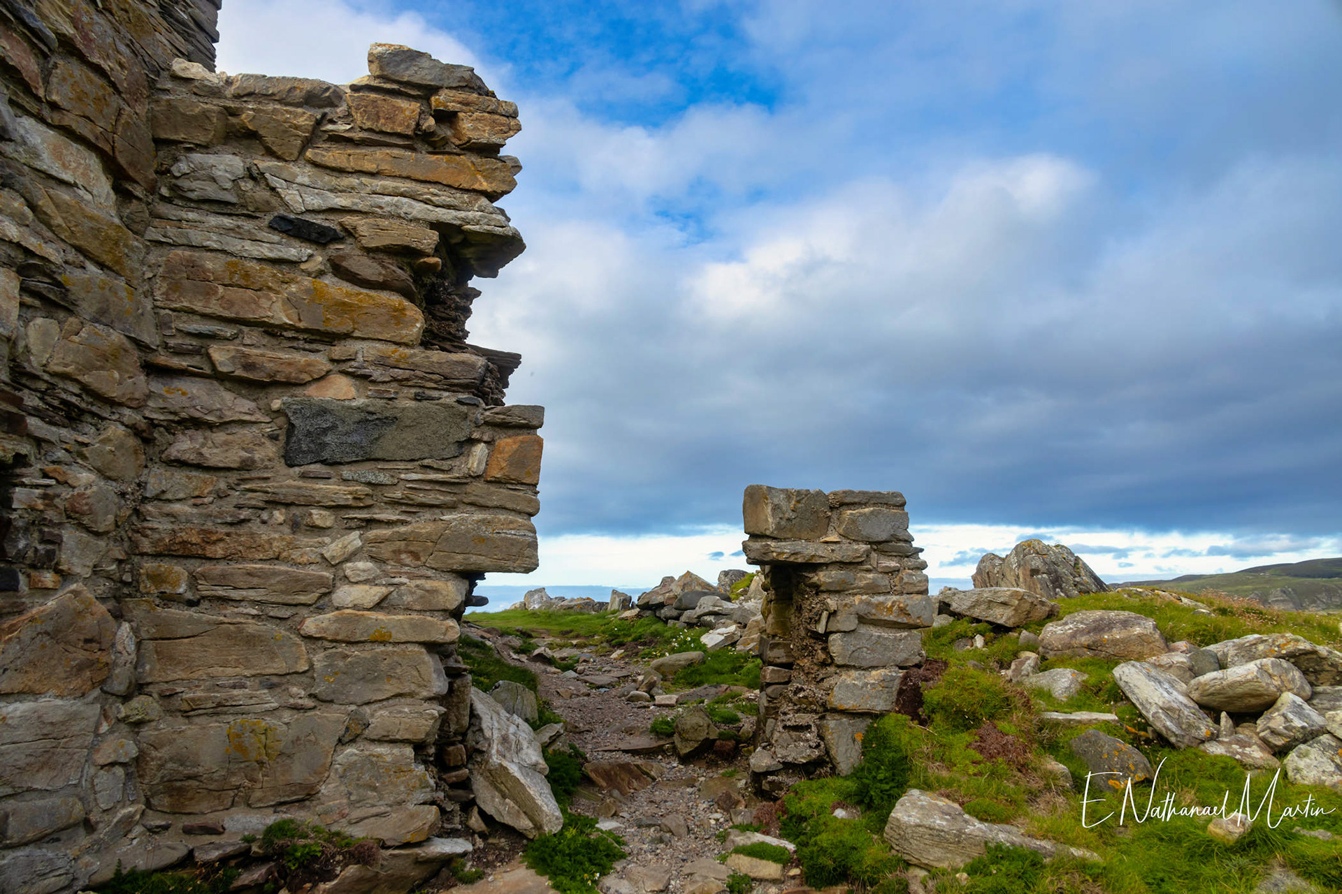 Carrickabraghy Castle