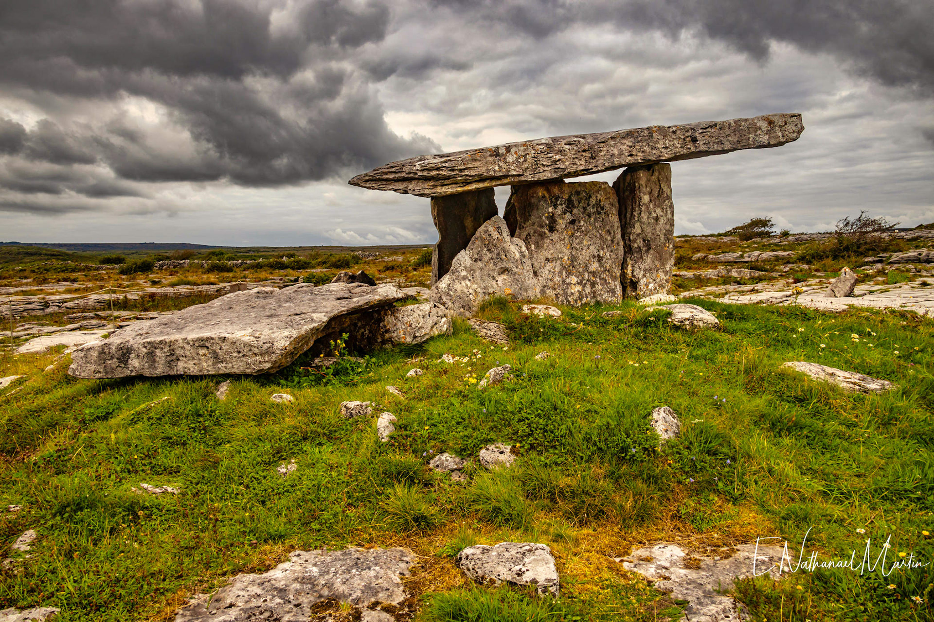 Poulnabrone dolmen