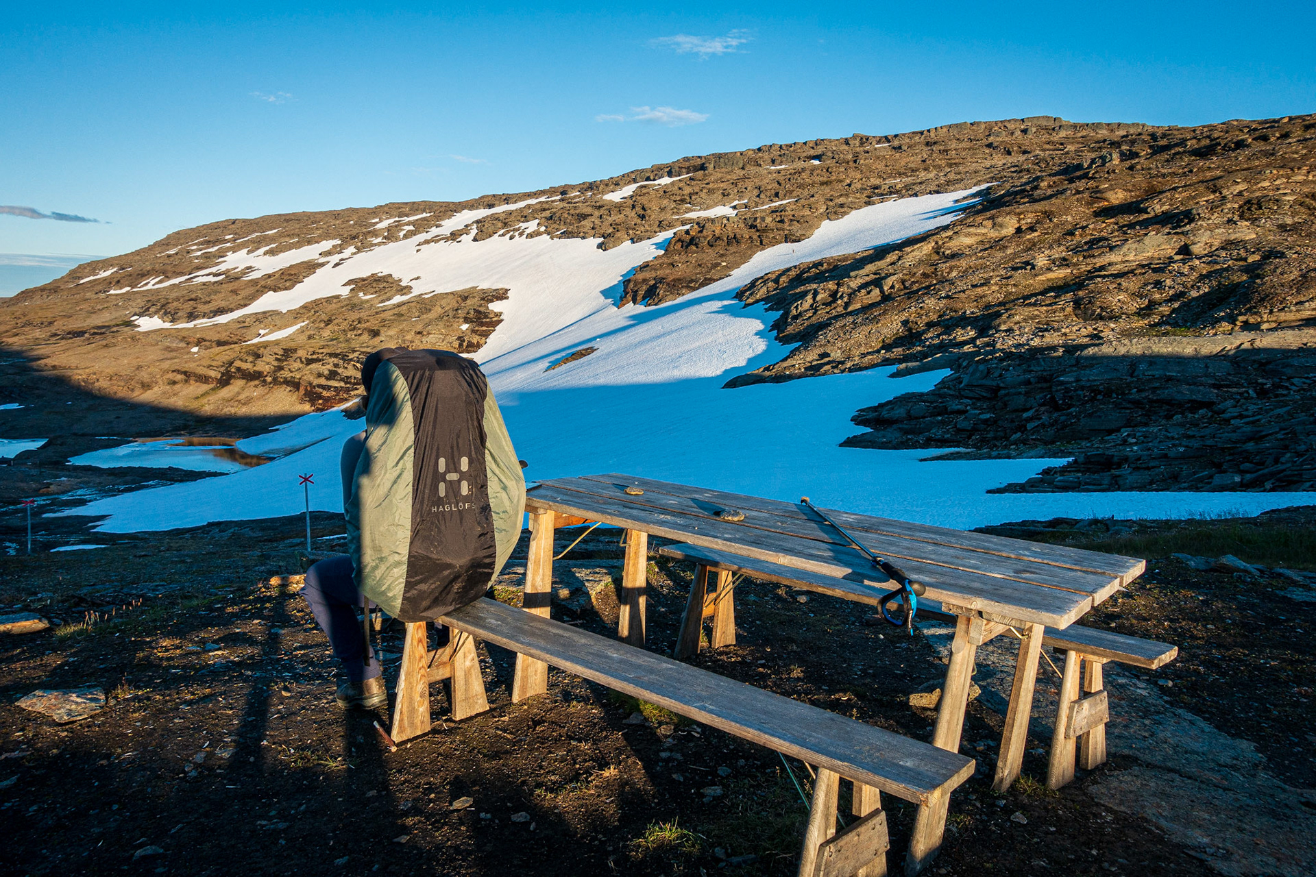Framme vid stationen, 1229 m ö h