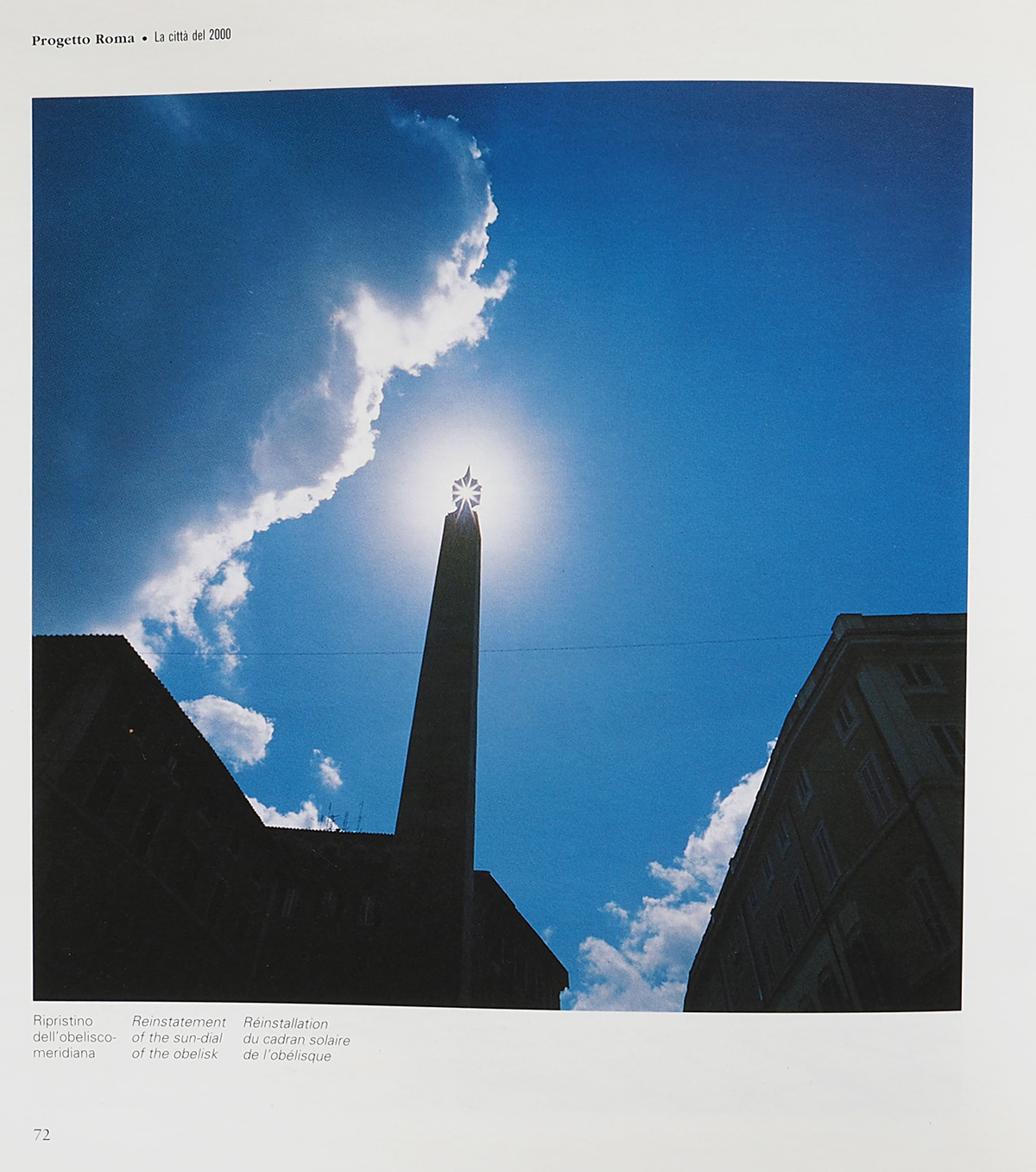 Progetto Roma - La città del 2000 / Proyecto Roma - La ciudad de 2000 Catalogo di tutte le realizzazioni per il Giubileo - Catálogo de todos las realizaciónes del Jubileo Autore: Ministero Affari Esteri Collana: Architettura, Urbanistica, Ambiente Formato: 22 x 24 cm Legatura: Filorefe ISBN13: 9788849200409 ISBN10: 8849200404 Ub.int: Spanish/Italian text Anno di edizione: 1988 Pagine: 224 Contenuto: Il volume raccoglie per la prima volta tutto ciò che a Roma si è fatto o è in corso di realizzazione in occasione del Giubileo del 2000, offrendo la possibilità di cogliere l'insieme delle trasformazioni che caratterizzeranno la città al volgere del secolo. Alcuni progetti architettonici: l'Auditorium di Renzo Piano, la Moschea di Paolo Portoghesi, il nuovo satellite dell'Aeroporto di Fiumicino di Tommaso Valle. I più importanti restauri: la Galleria Borghese, il Palazzo Massimo, il Palazzo Altemps, il Campidoglio, San Pietro.