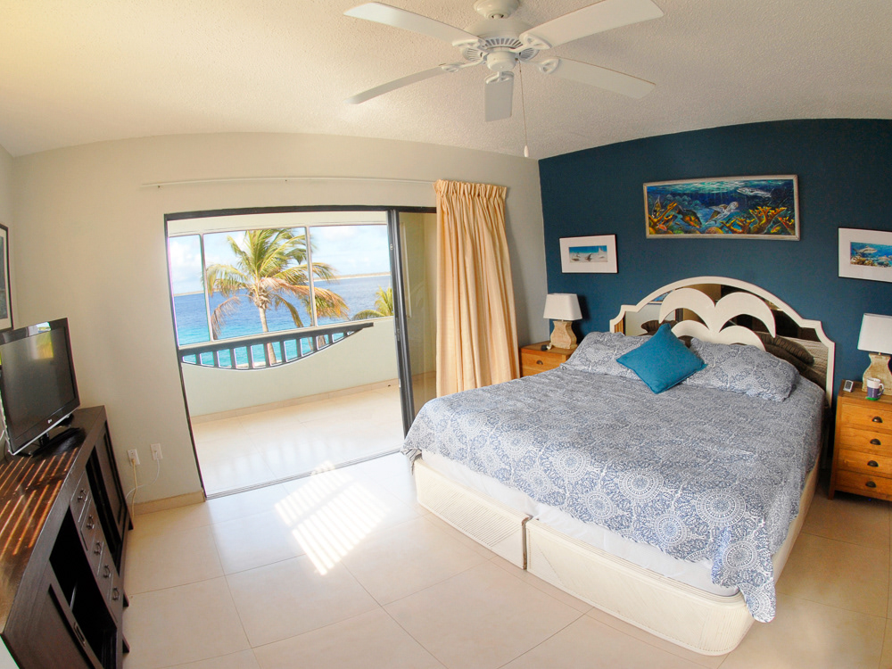 Seaside Bedroom - The Blue Zone at Sand Dollar