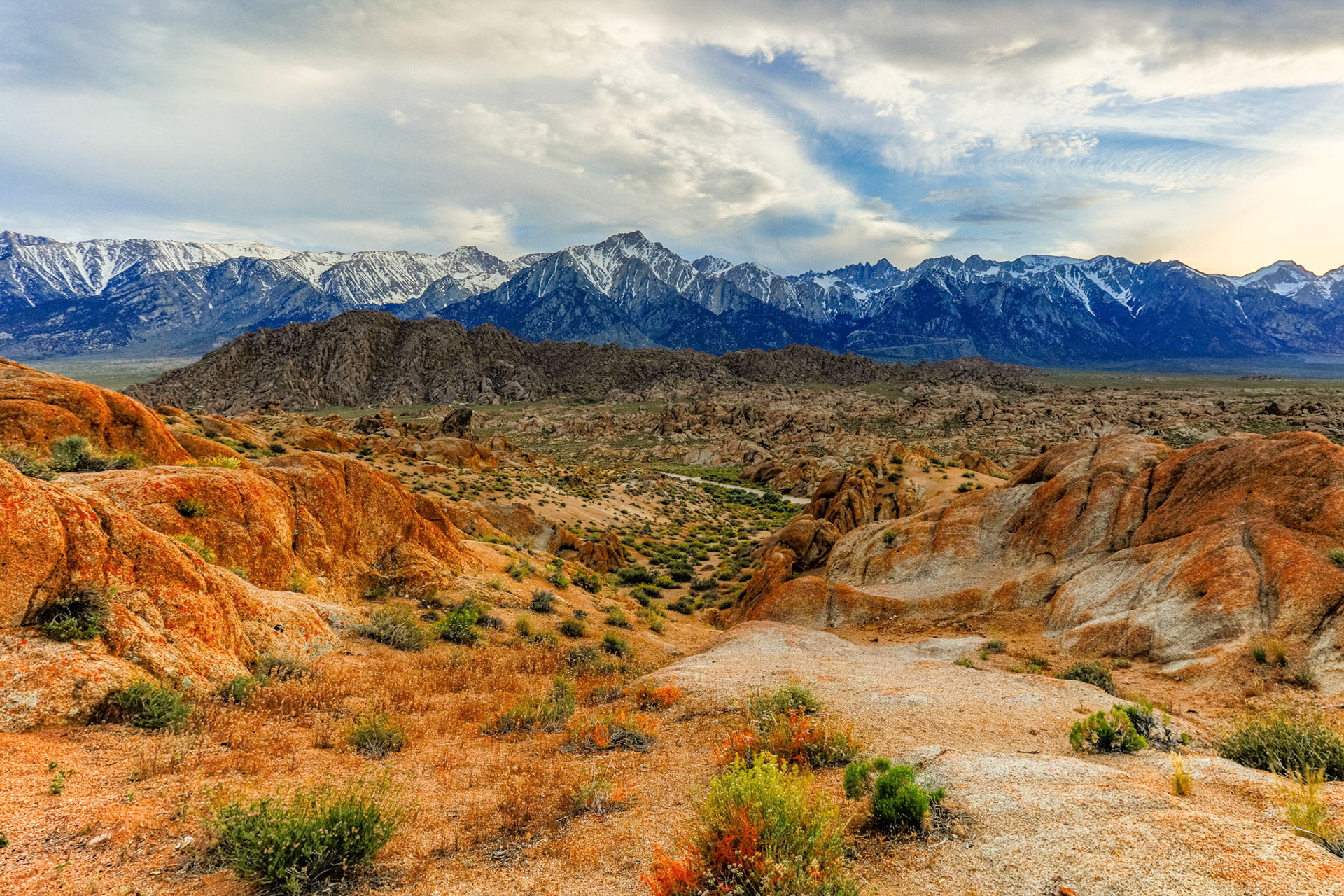 Alabama Hills in late afternoon