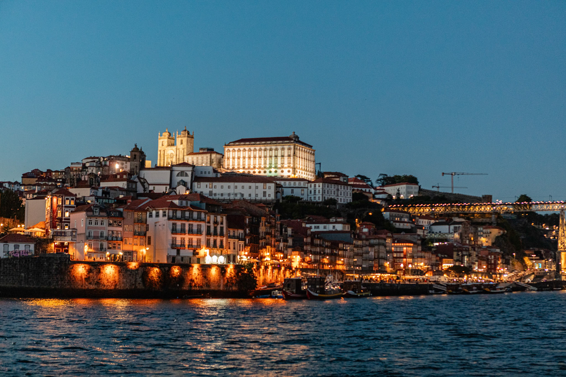 Porto Cathedra and Riverfront at dusk