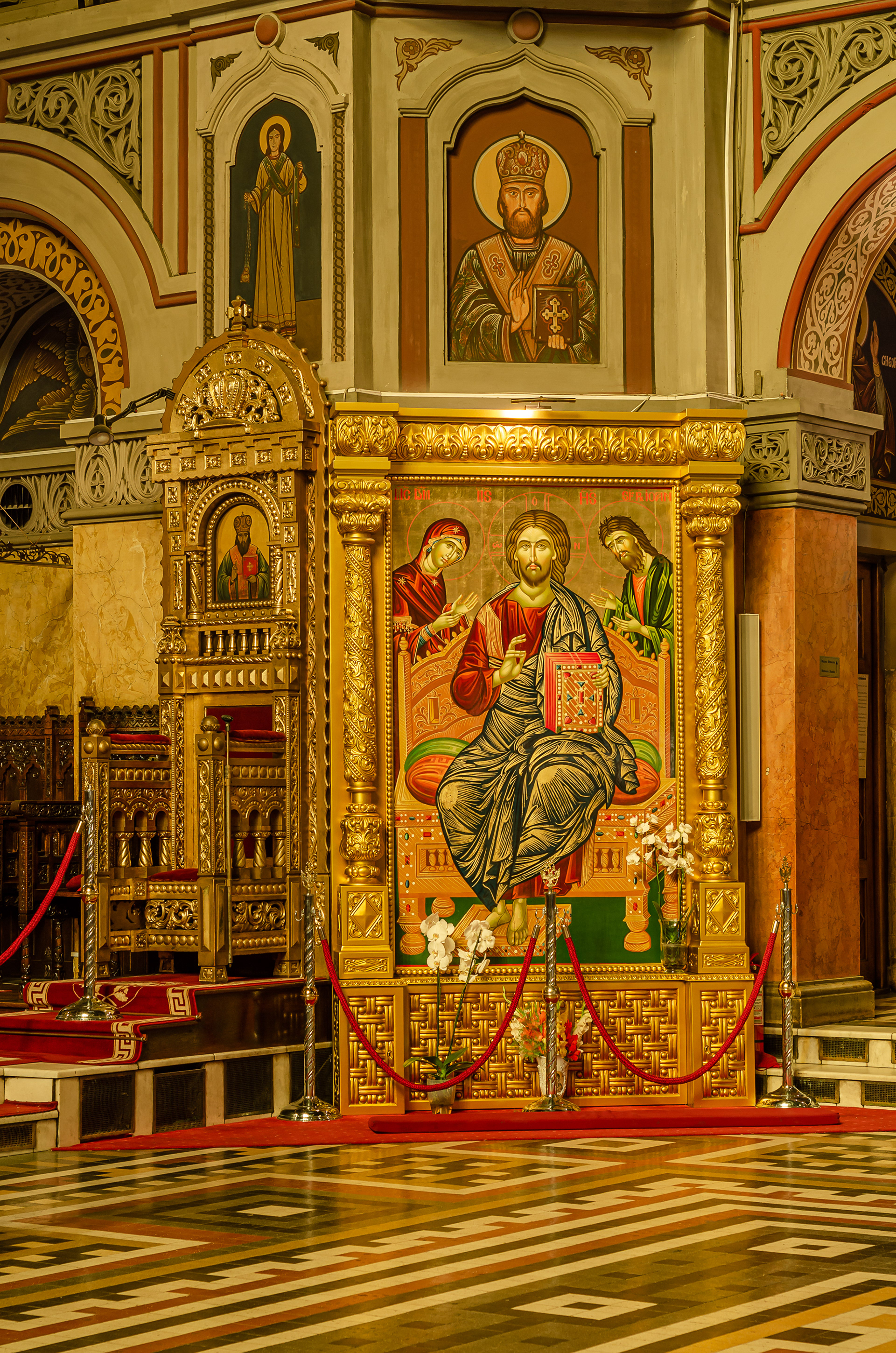 Rumänisch-orthodoxe Kathedrale der drei Hierarchen innen