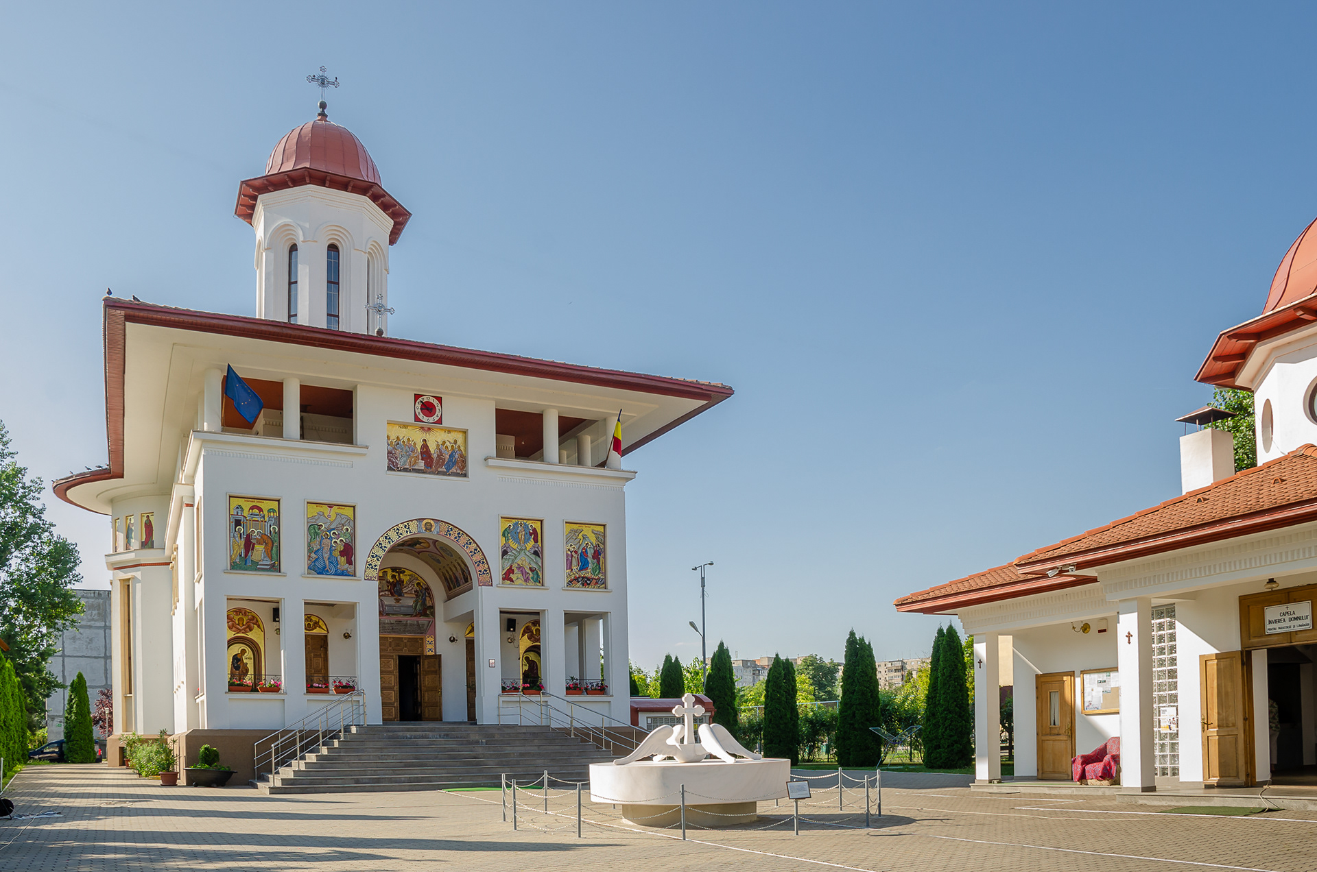 Catedrala & Capela Învierea Domnului