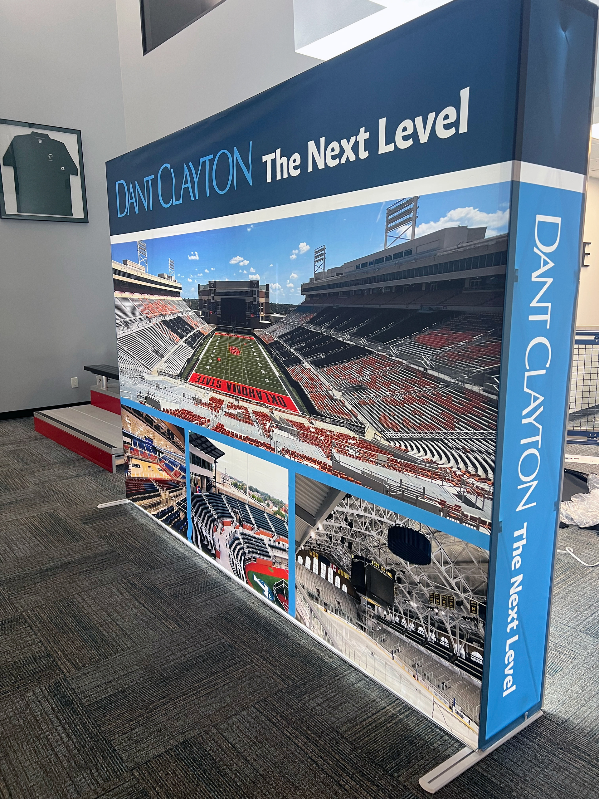 10ft Backlit Backwall 1