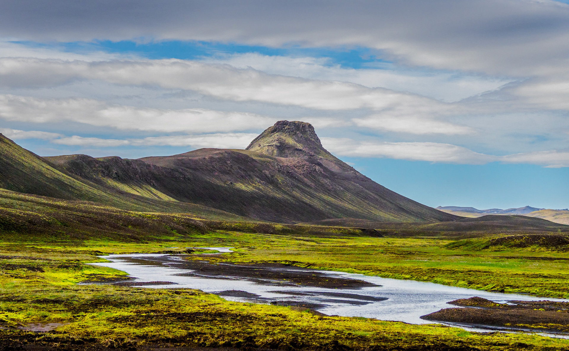 Road to Landmannalaugar 4