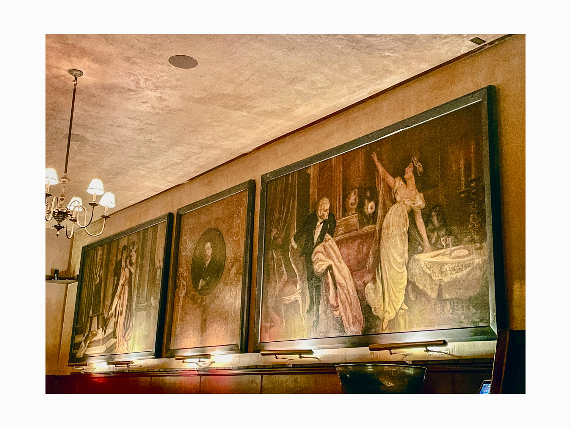 Tosca Cafe