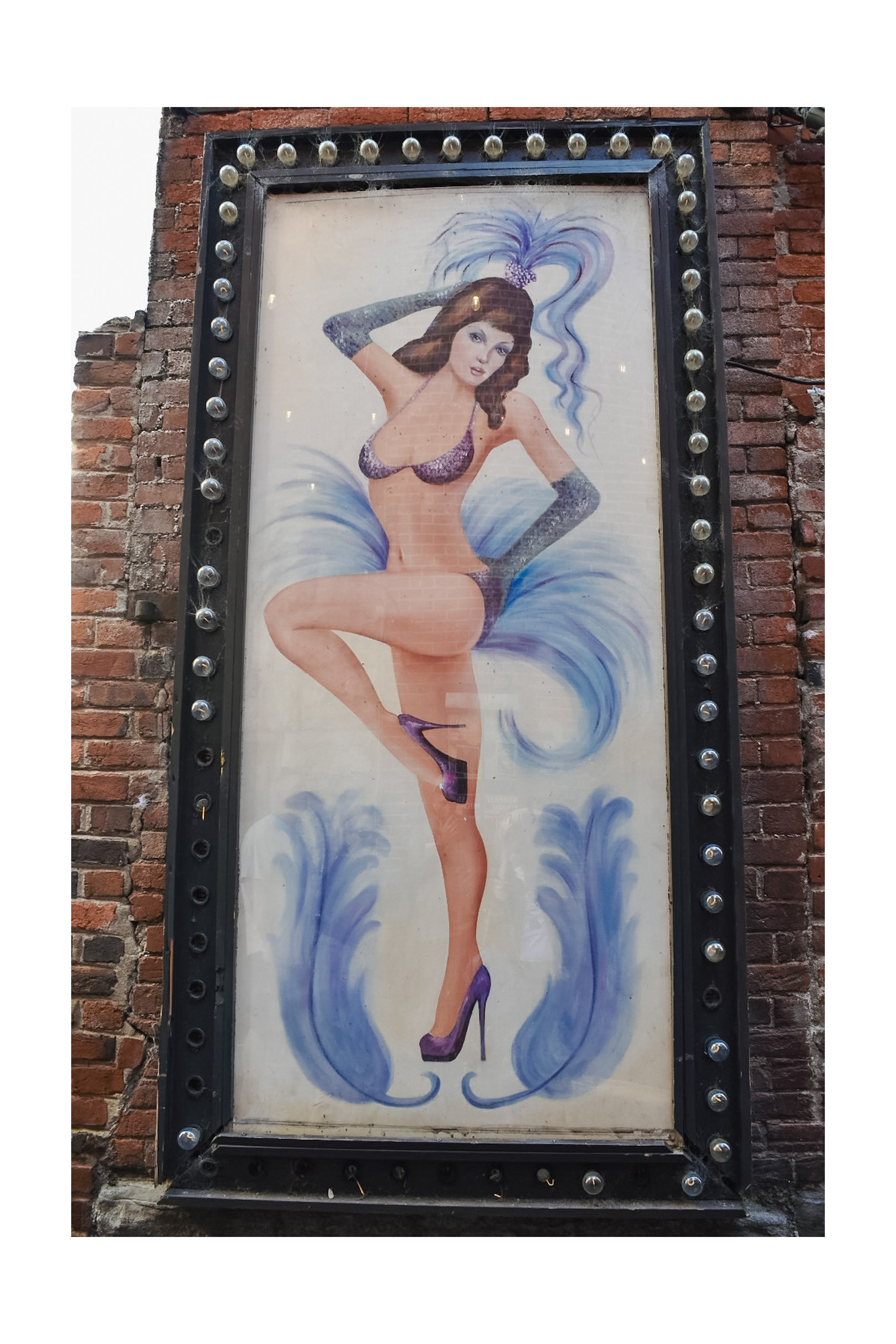 skull's rainbow room