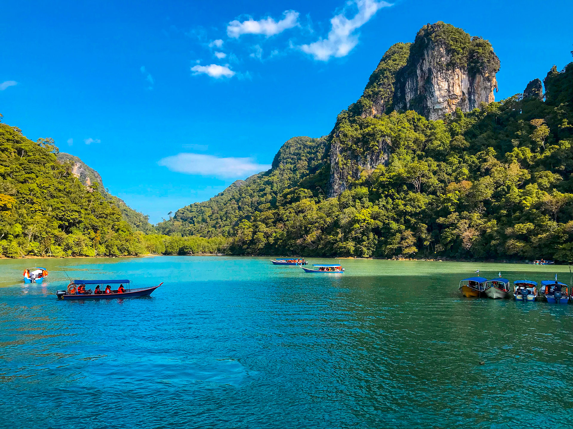 lake of pregnant woman