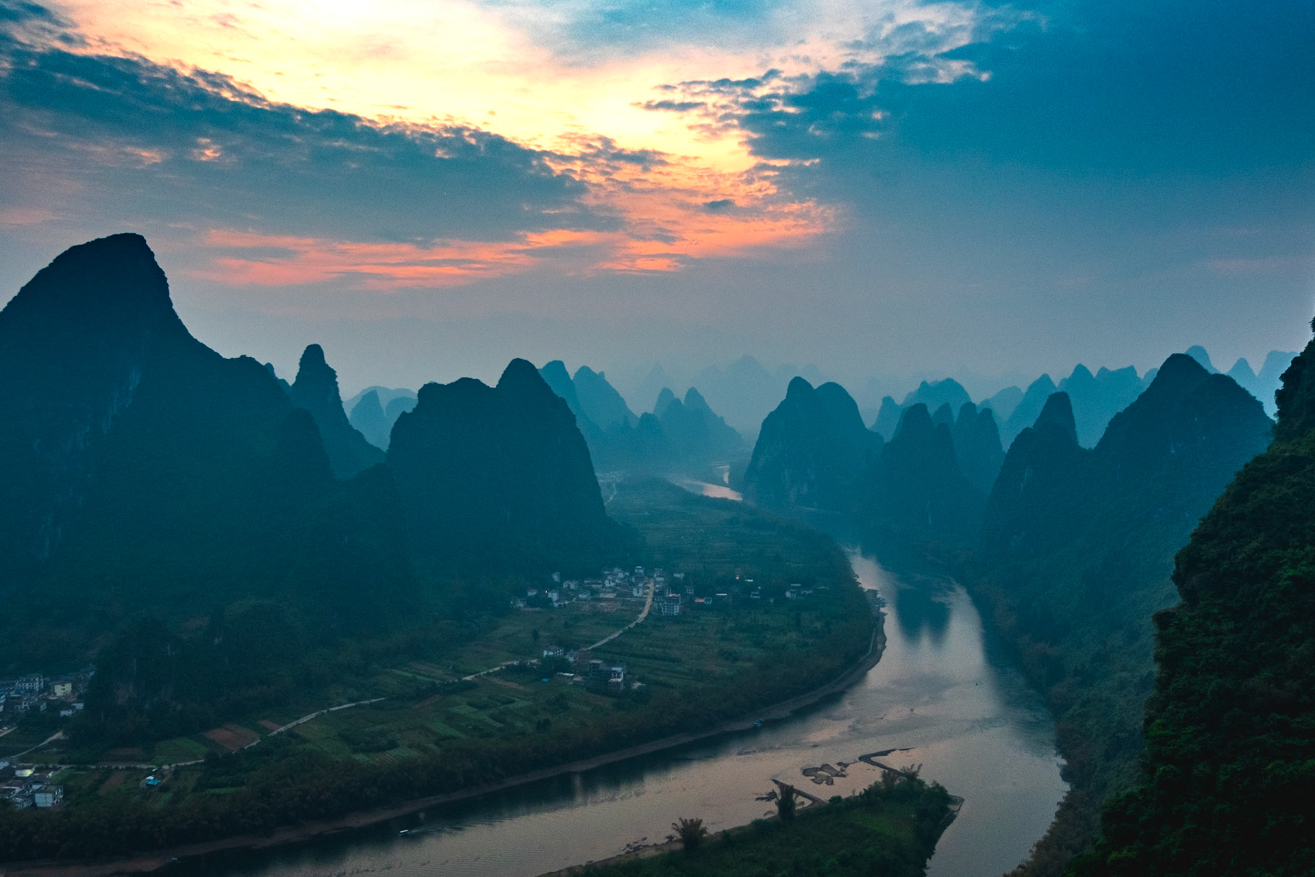 Li River sun rise
